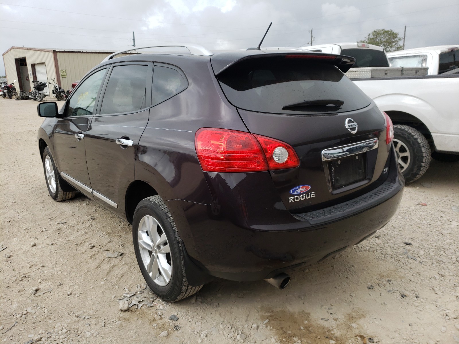 Photo 3 from auction – 2013 NISSAN ROGUE S with VIN JN8AS5MT8DW513570