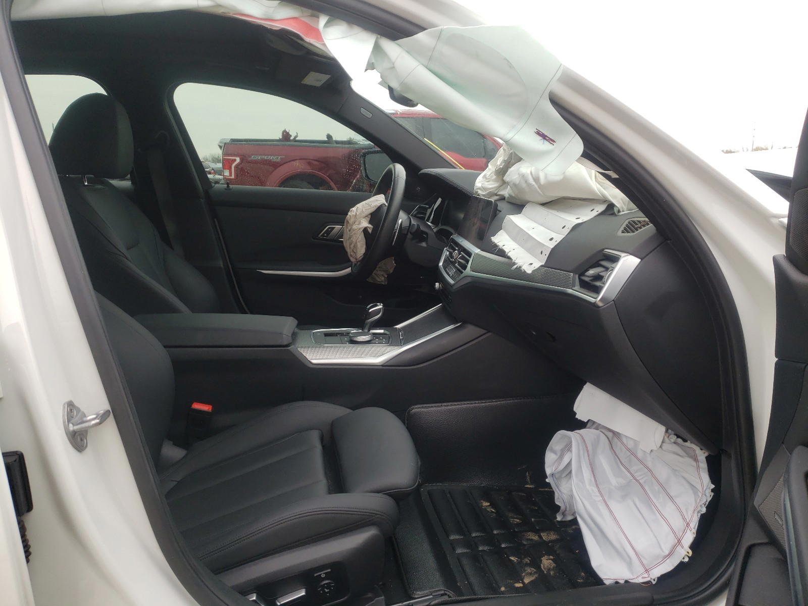 Photo 5 from auction – 2019 BMW 330XI with VIN WBA5R7C59KAJ80648