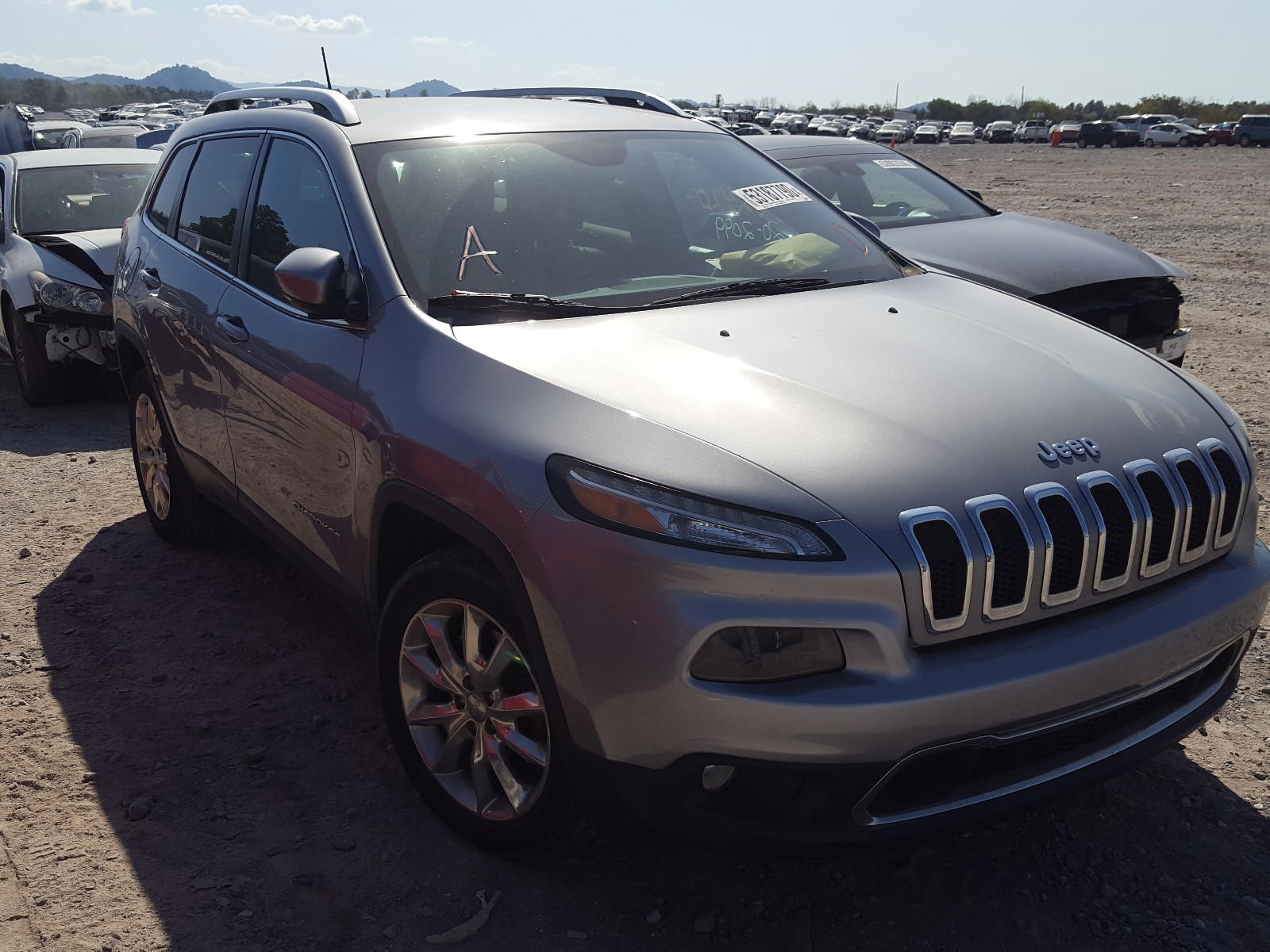 JEEP CHEROKEE B 2016 with VIN 1C4PJLDBXGW206748 - Photo from auction