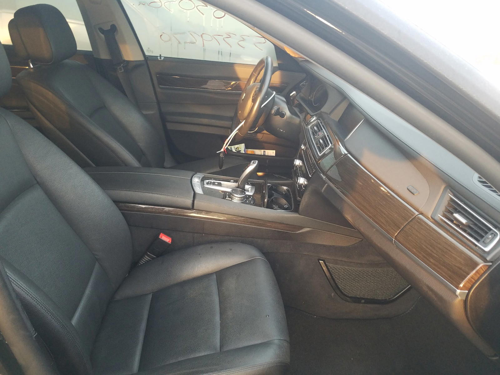 Photo 5 from auction – 2015 BMW 740 LI with VIN WBAYE4C55FD947407