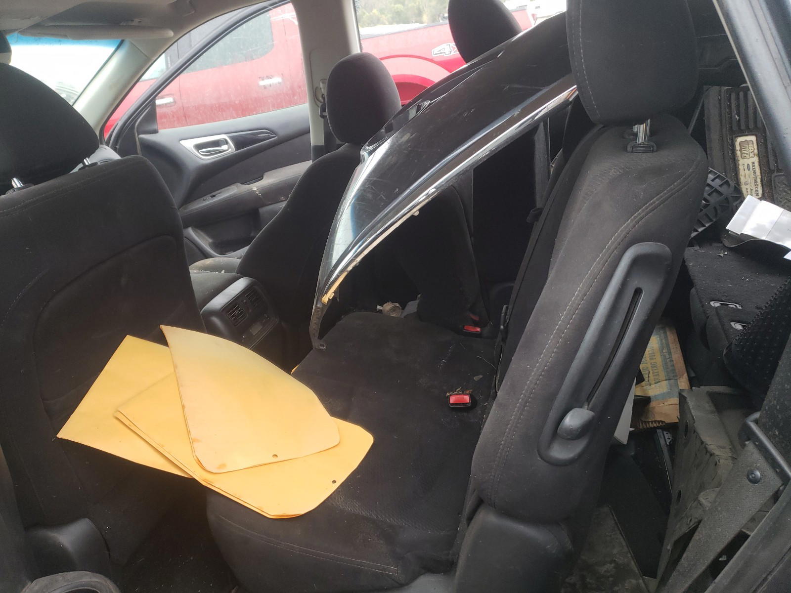 Photo 6 from auction – 2014 NISSAN PATHFINDER with VIN 5N1AR2MM0EC622893