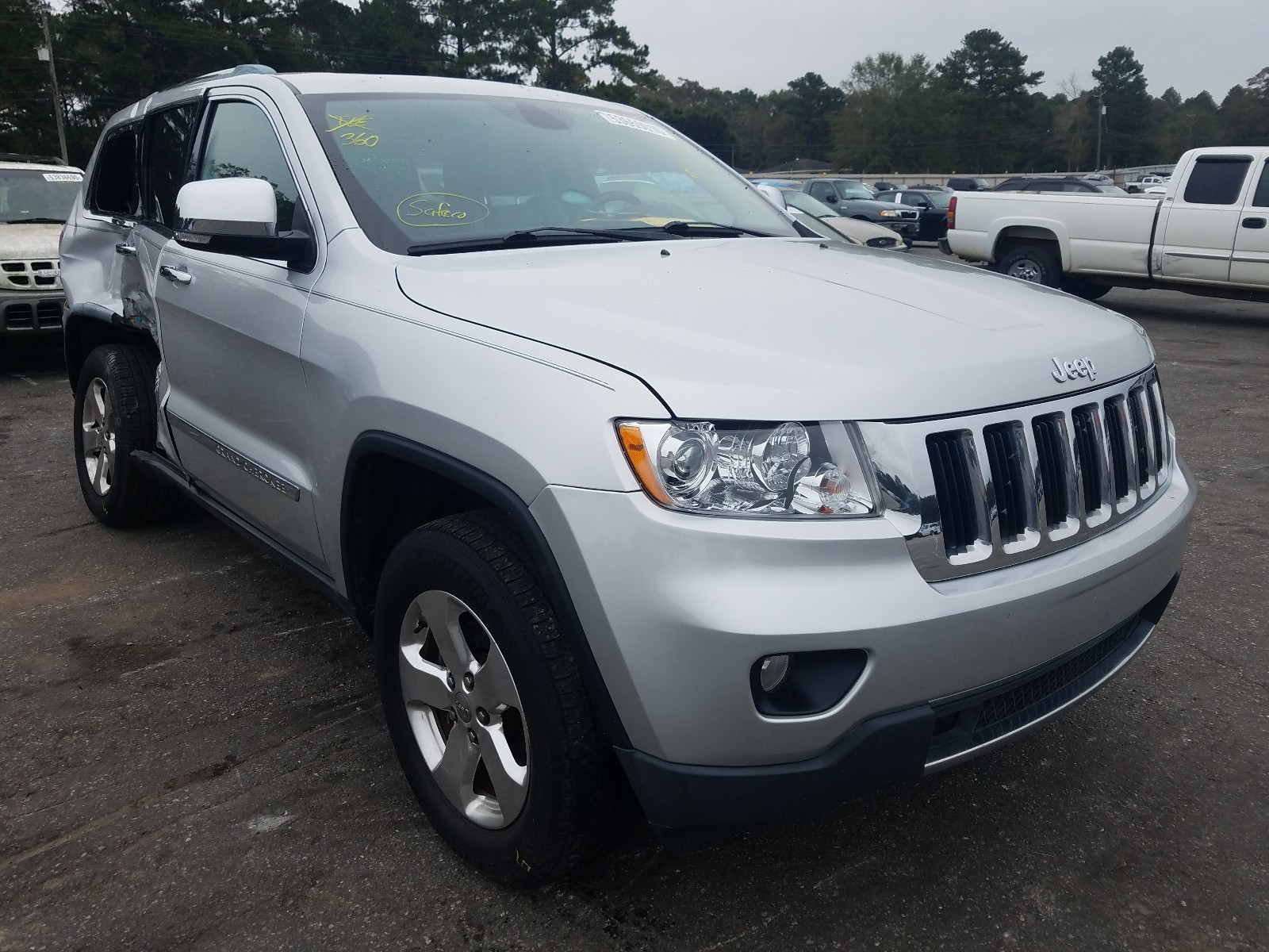 JEEP GRAND CHER 2011 with VIN 1J4RS5GG9BC557308 - Photo from auction