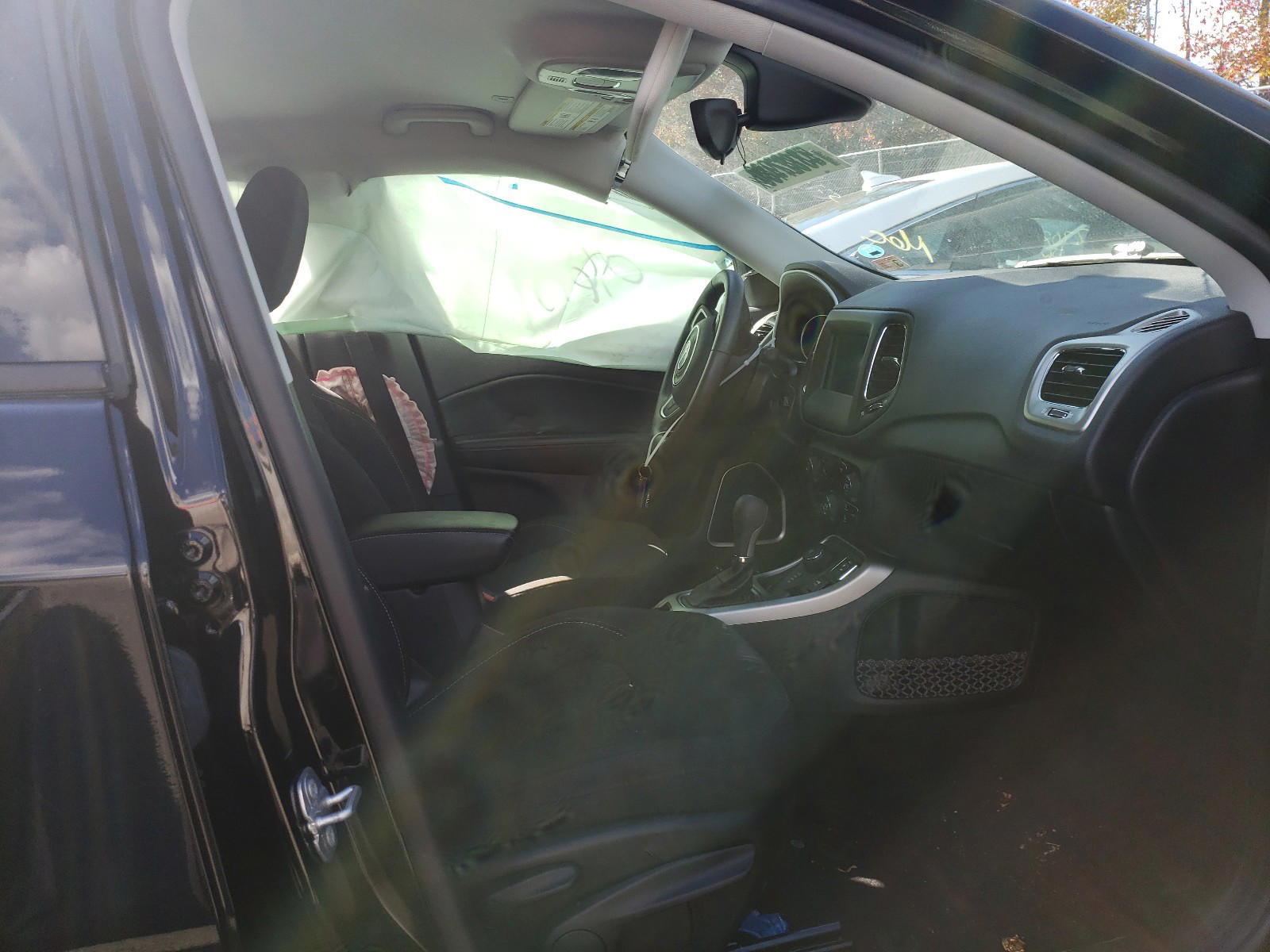 Photo 5 from auction – 2018 JEEP COMPASS SP with VIN 3C4NJDAB4JT424005