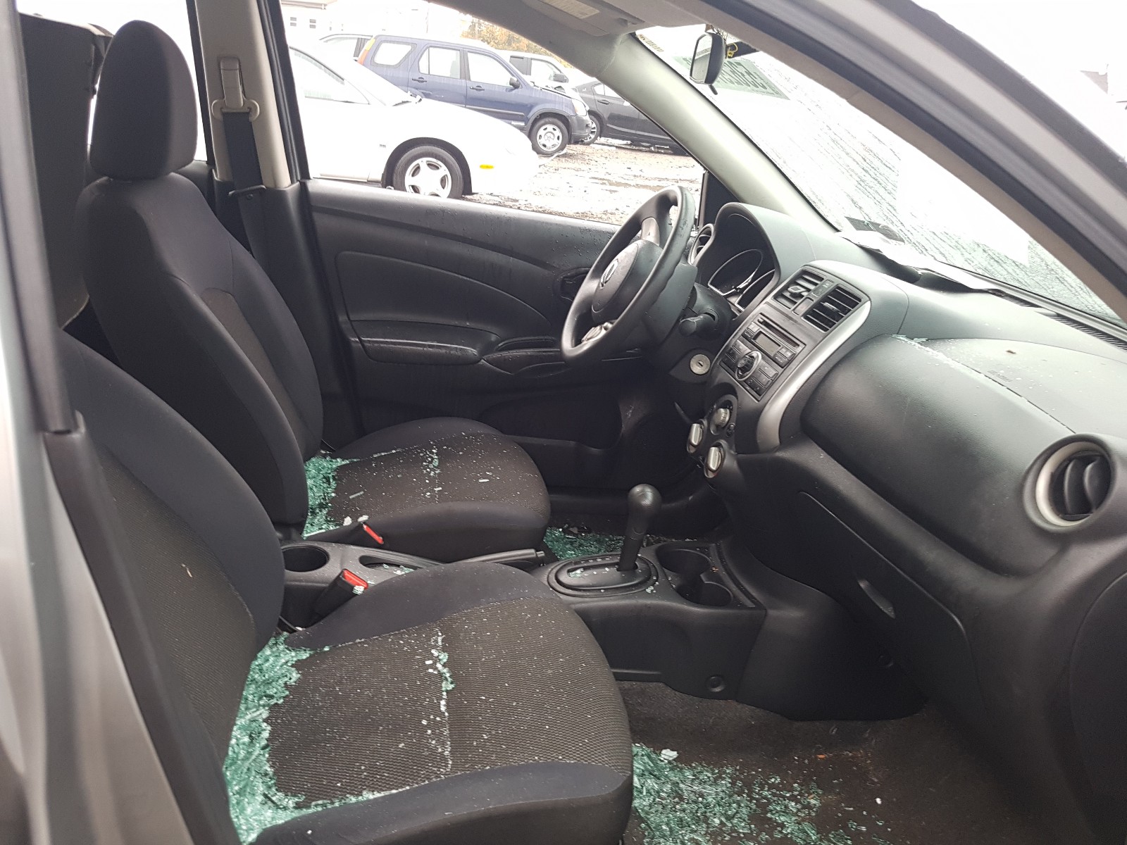 Zdjęcie 5 z aukcji – 2012 NISSAN VERSA S z VIN 3N1CN7AP7CL837597