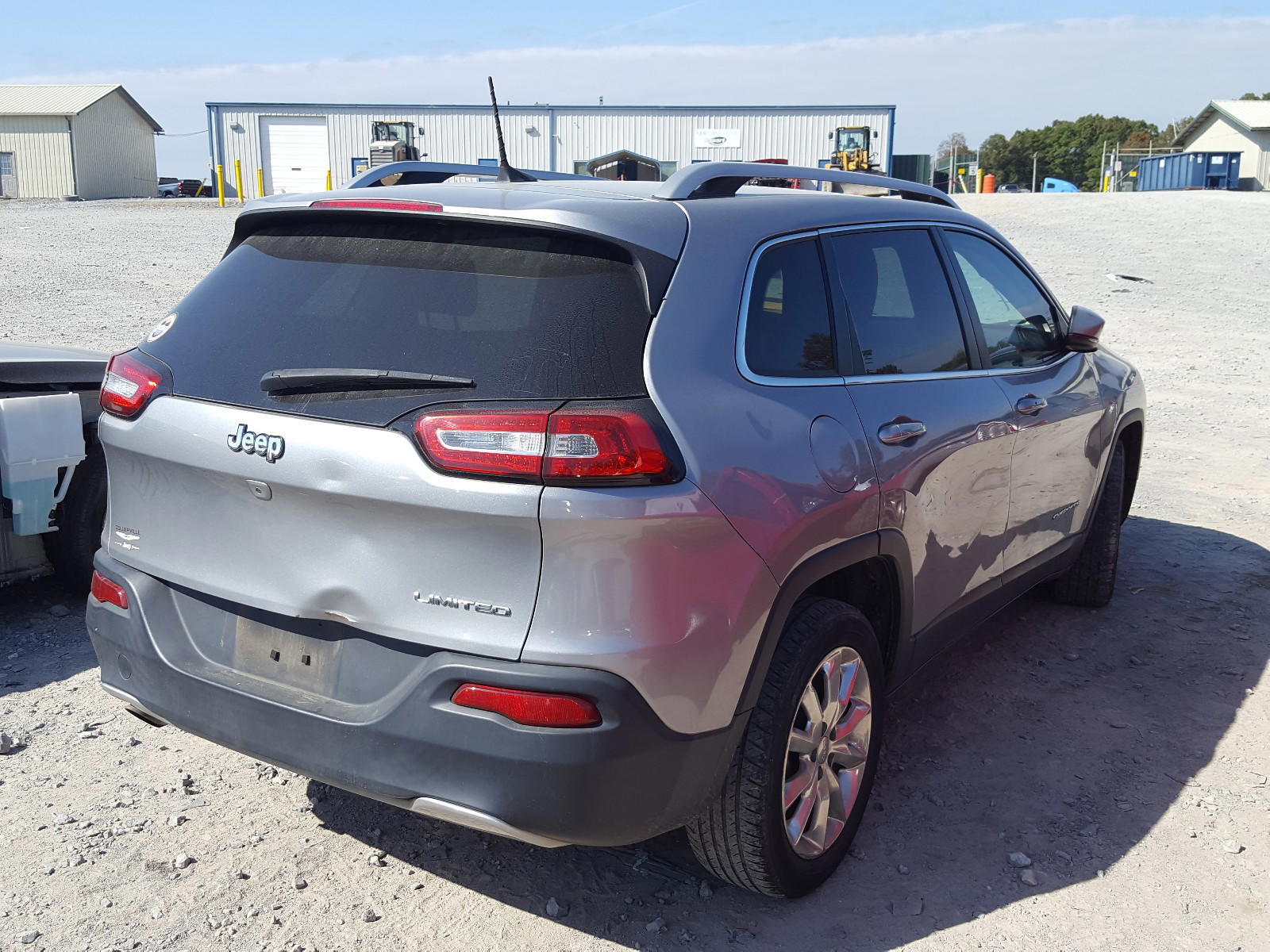 Photo 4 from auction – 2016 JEEP CHEROKEE B with VIN 1C4PJLDBXGW206748
