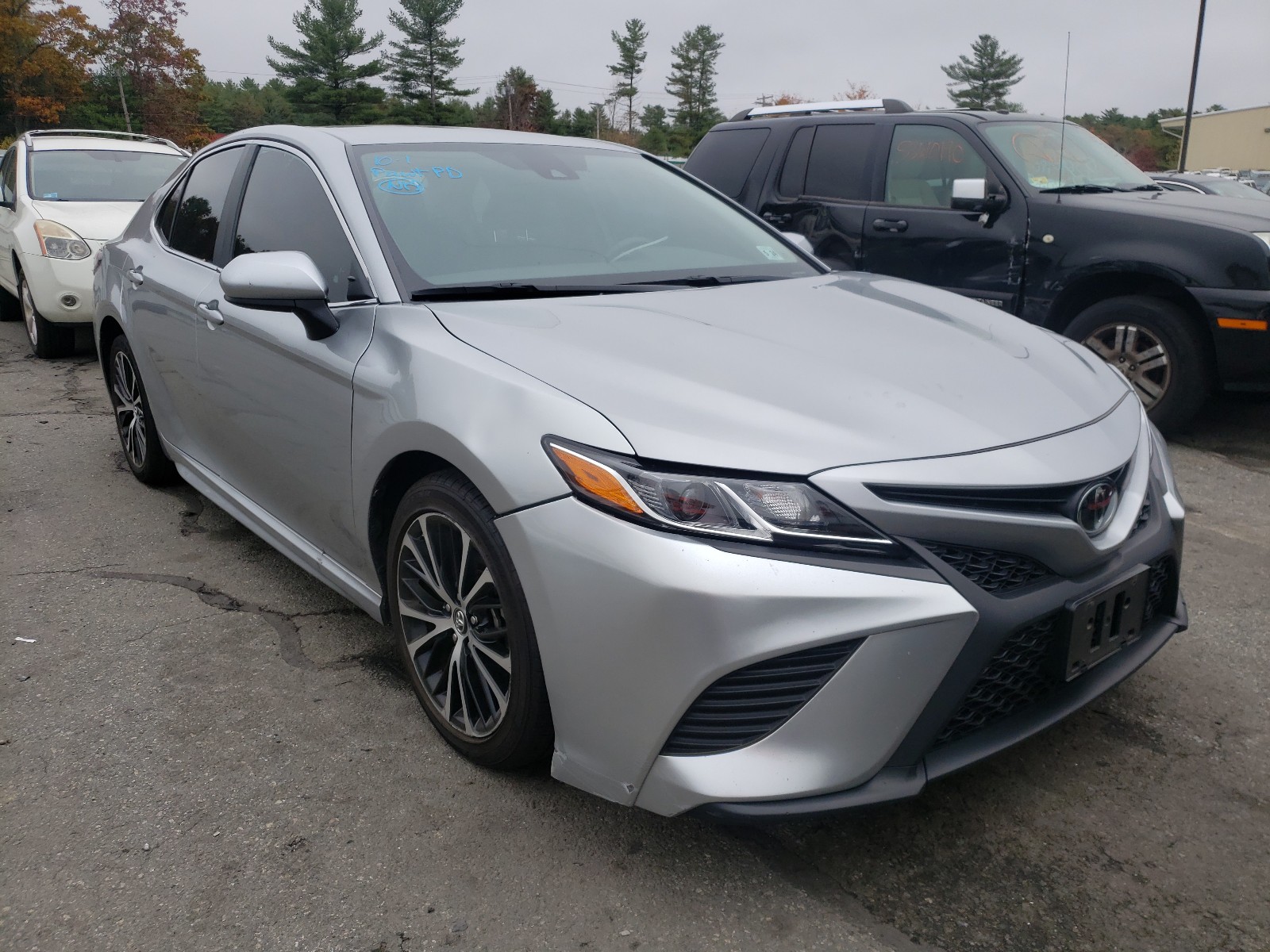 Photo 1 from auction – 2019 TOYOTA CAMRY L with VIN 4T1B11HK4KU787091
