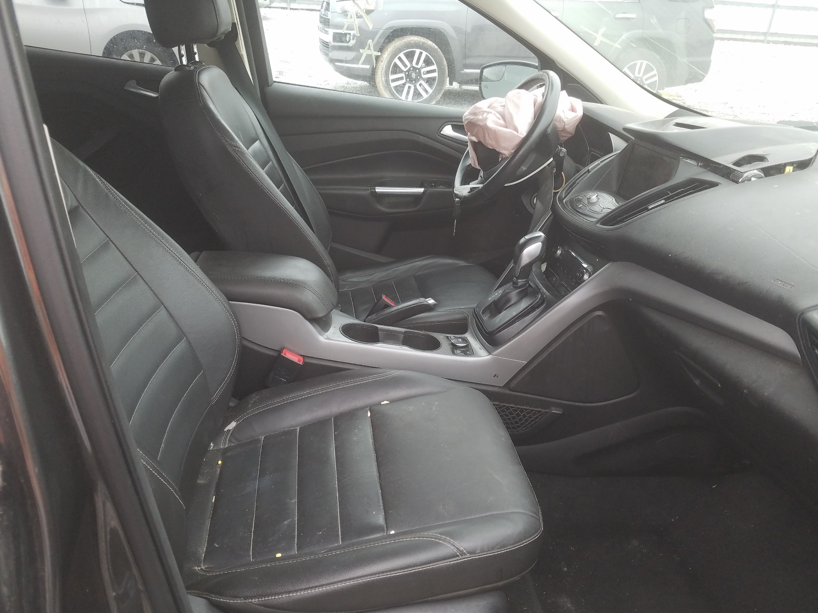 Photo 5 from auction – 2015 FORD ESCAPE SE with VIN 1FMCU0GX8FUA66216