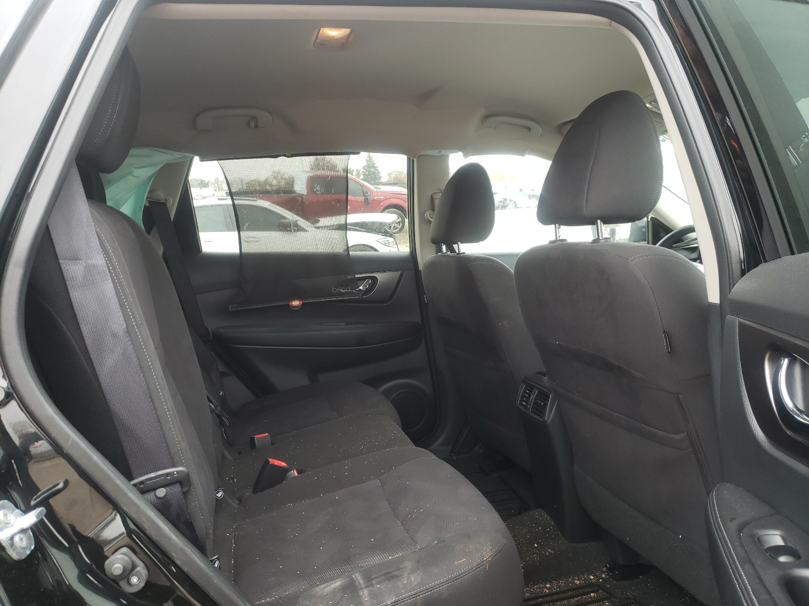 Photo 6 from auction – 2015 NISSAN ROGUE S with VIN KNMAT2MV6FP583266