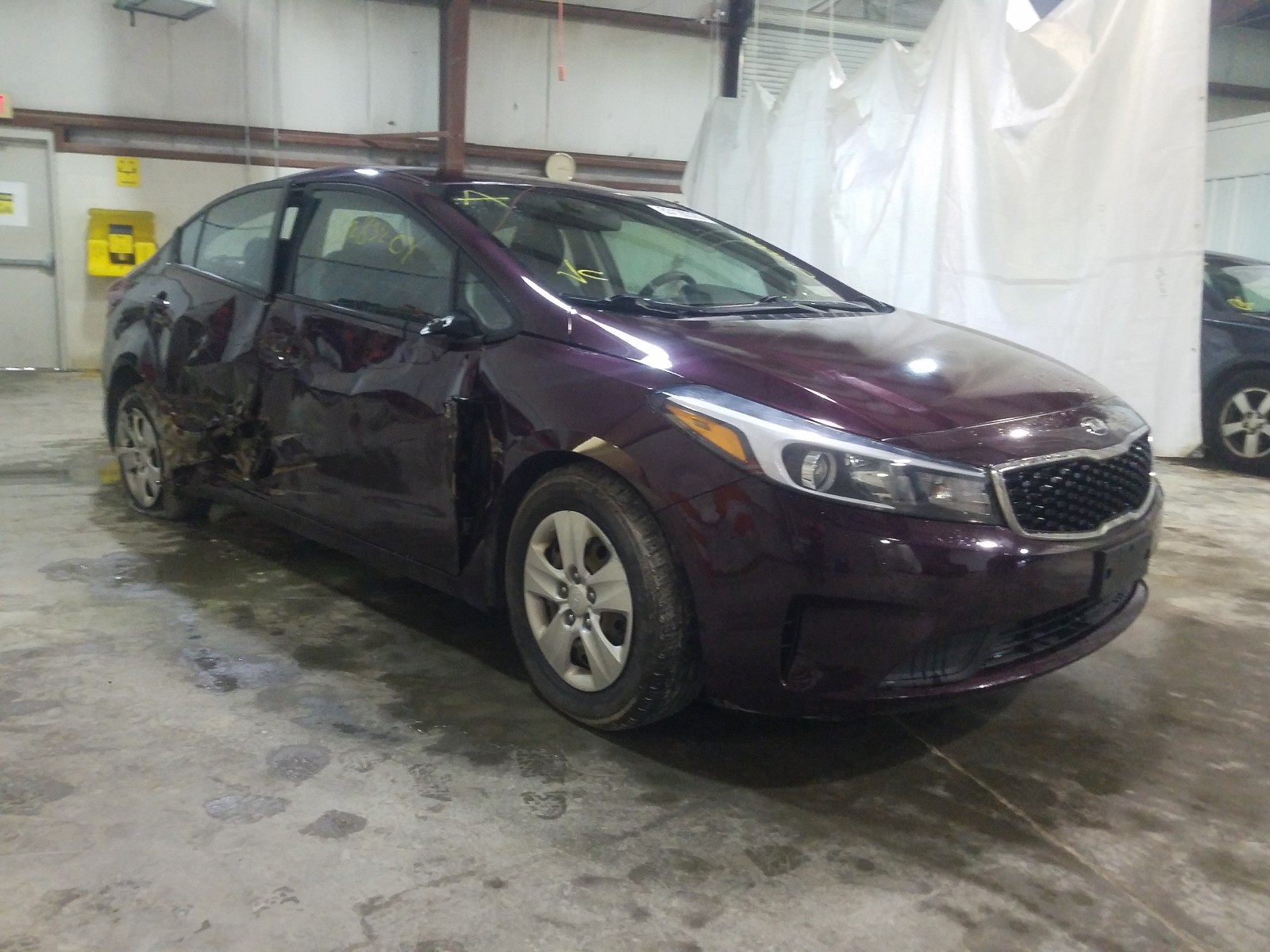 KIA FORTE LX 2017 with VIN 3KPFK4A79HE056948 - Photo from auction