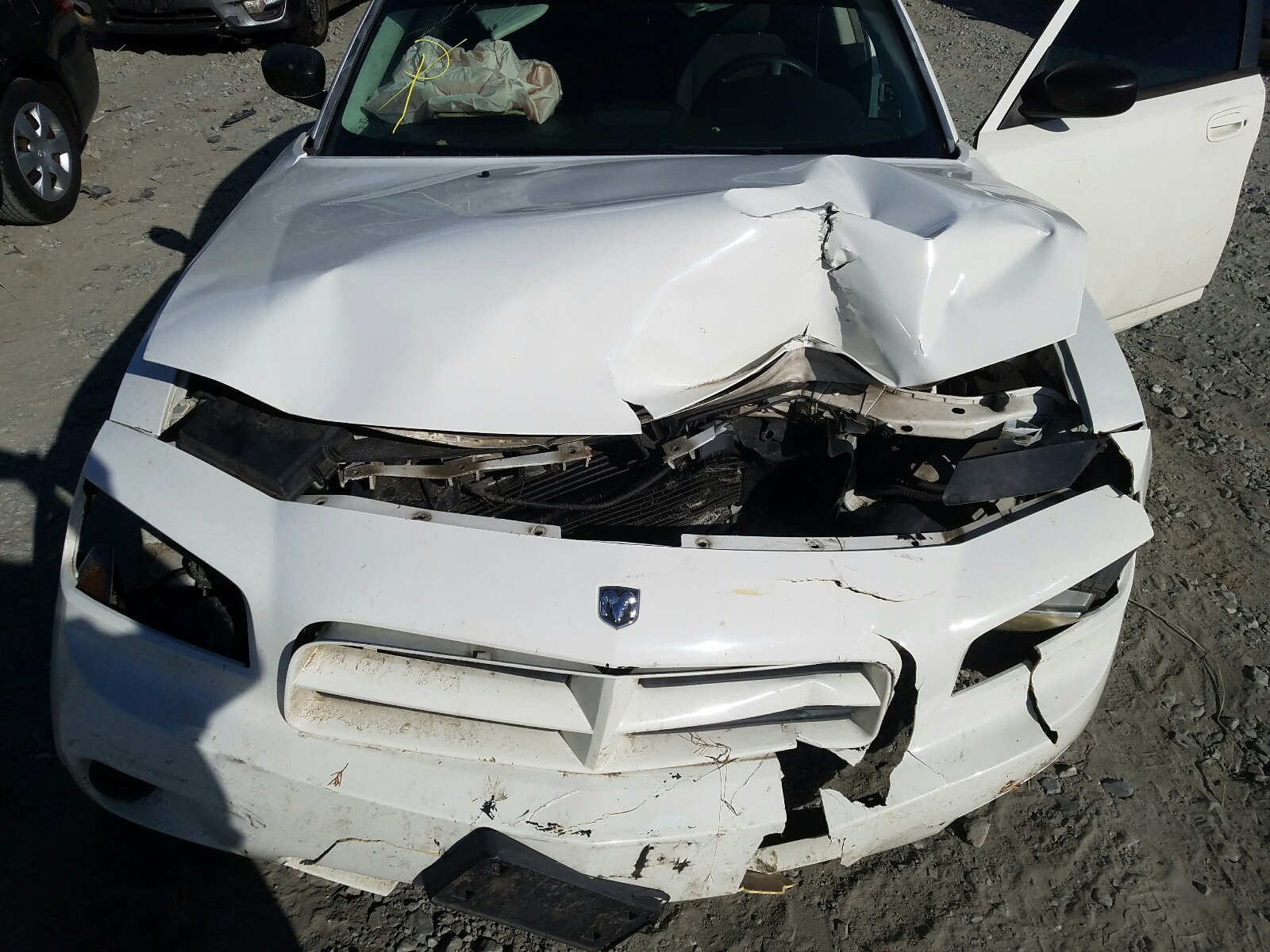 Photo 7 from auction – 2008 DODGE CHARGER with VIN 2B3KA43R08H116444