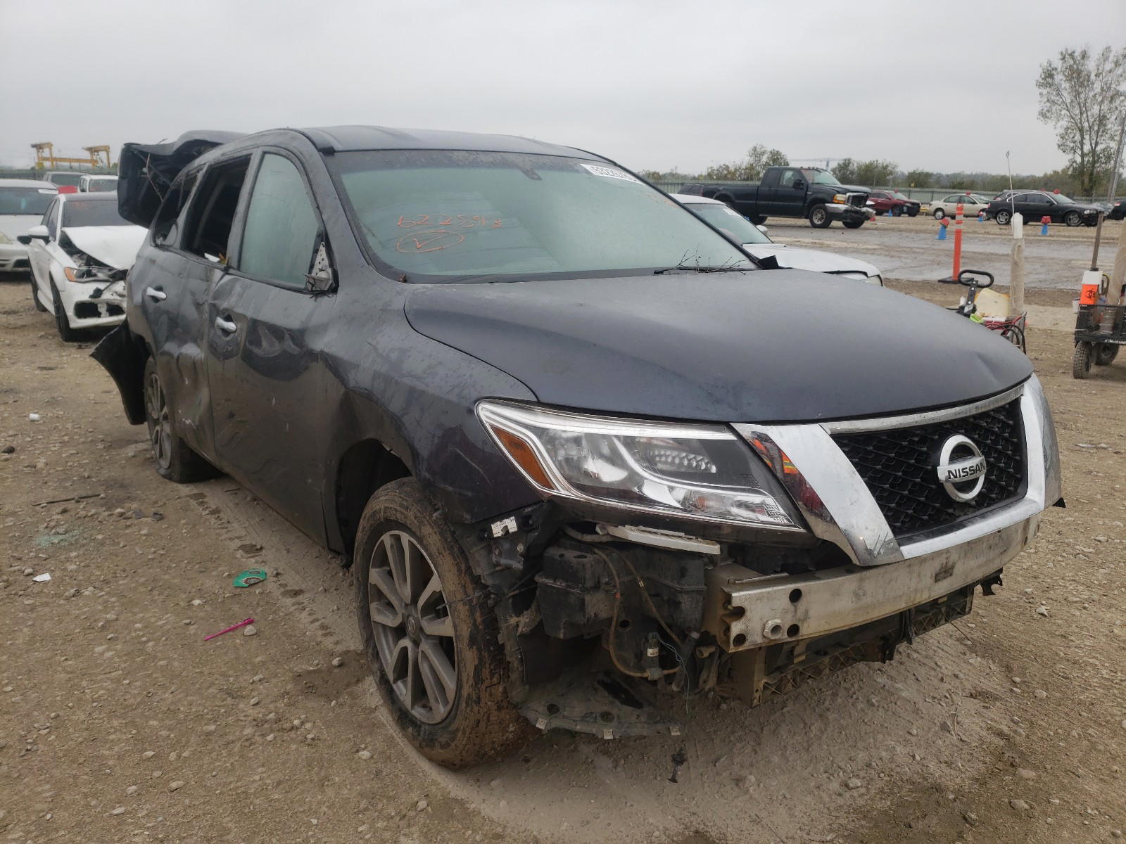 NISSAN PATHFINDER 2014 with VIN 5N1AR2MM0EC622893 - Photo from auction