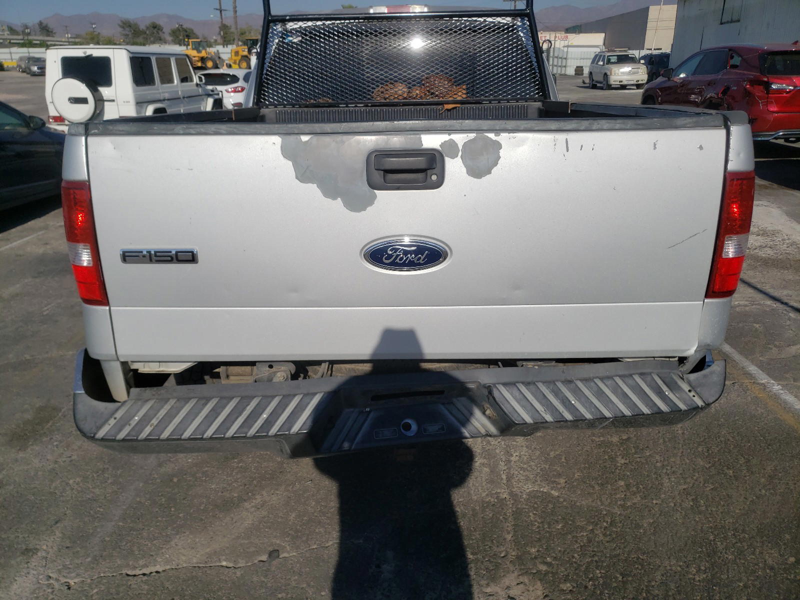 Photo 9 from auction – 2004 FORD F150 with VIN 1FTRF12W84NB65557