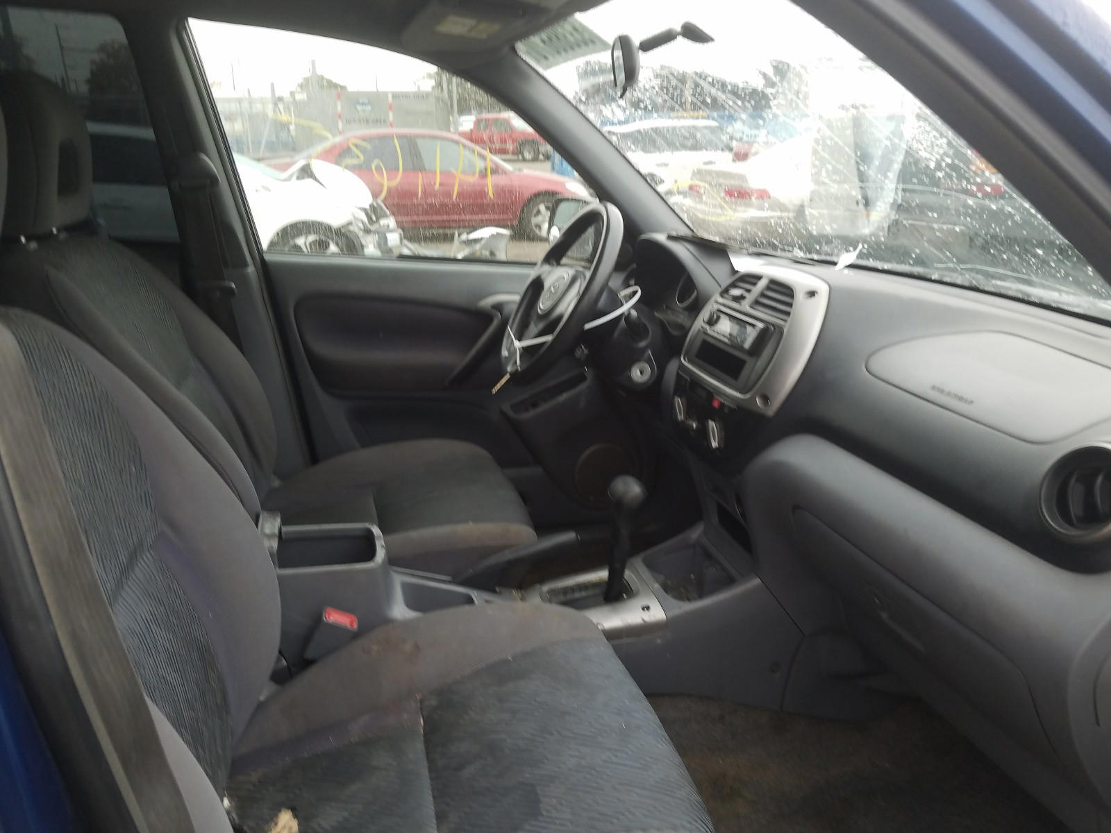 Photo 5 from auction – 2002 TOYOTA RAV4 with VIN JTEGH20V926009841