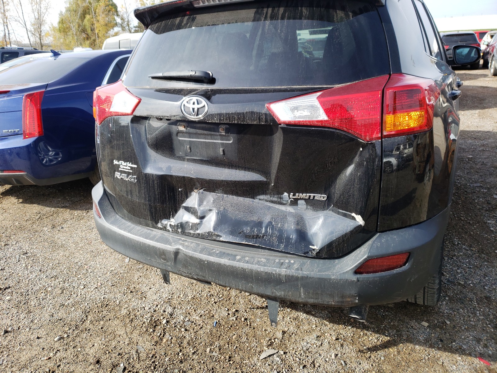 Photo 9 from auction – 2015 TOYOTA RAV4 LIMIT with VIN 2T3YFREV0FW196228