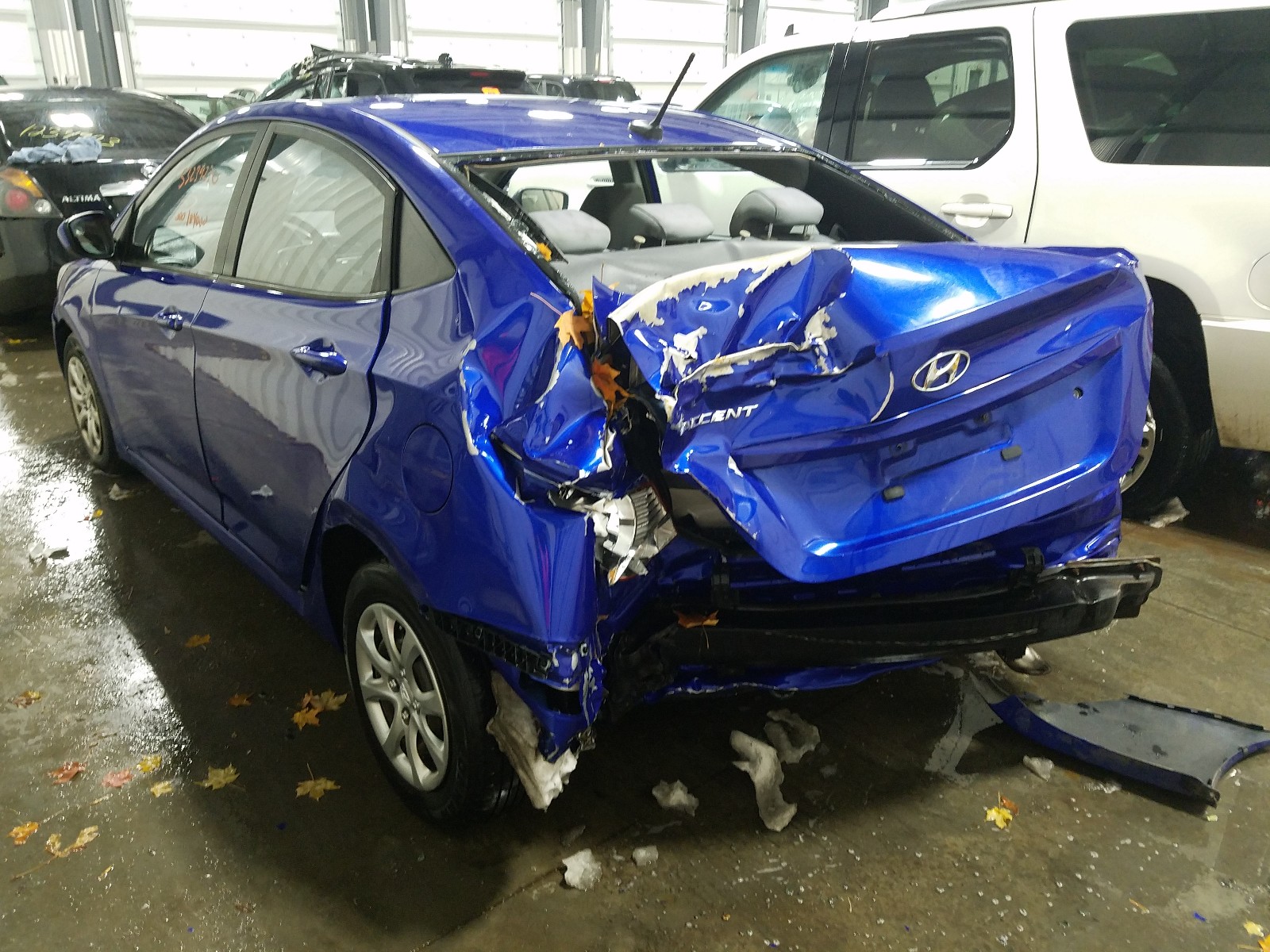 Photo 3 from auction – 2014 HYUNDAI ACCENT GLS with VIN KMHCT4AE4EU613756