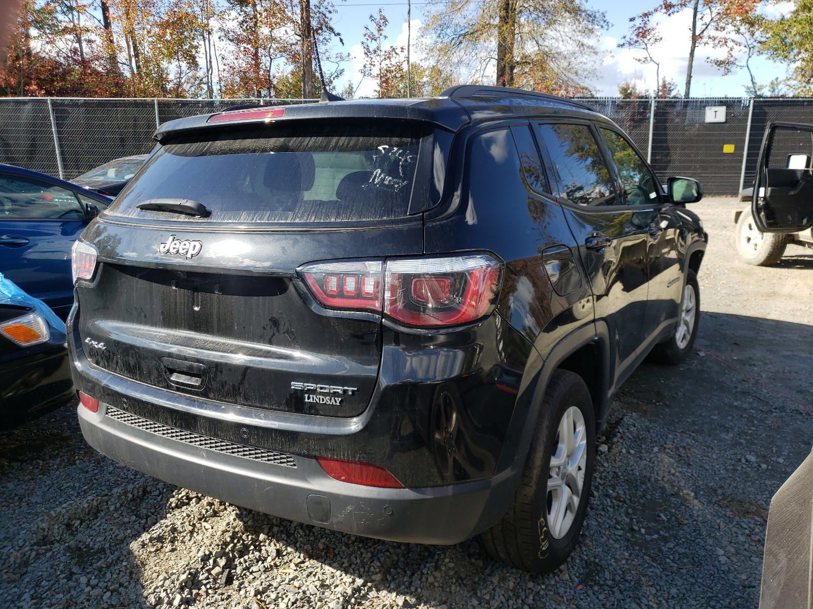 Photo 4 from auction – 2018 JEEP COMPASS SP with VIN 3C4NJDAB4JT424005