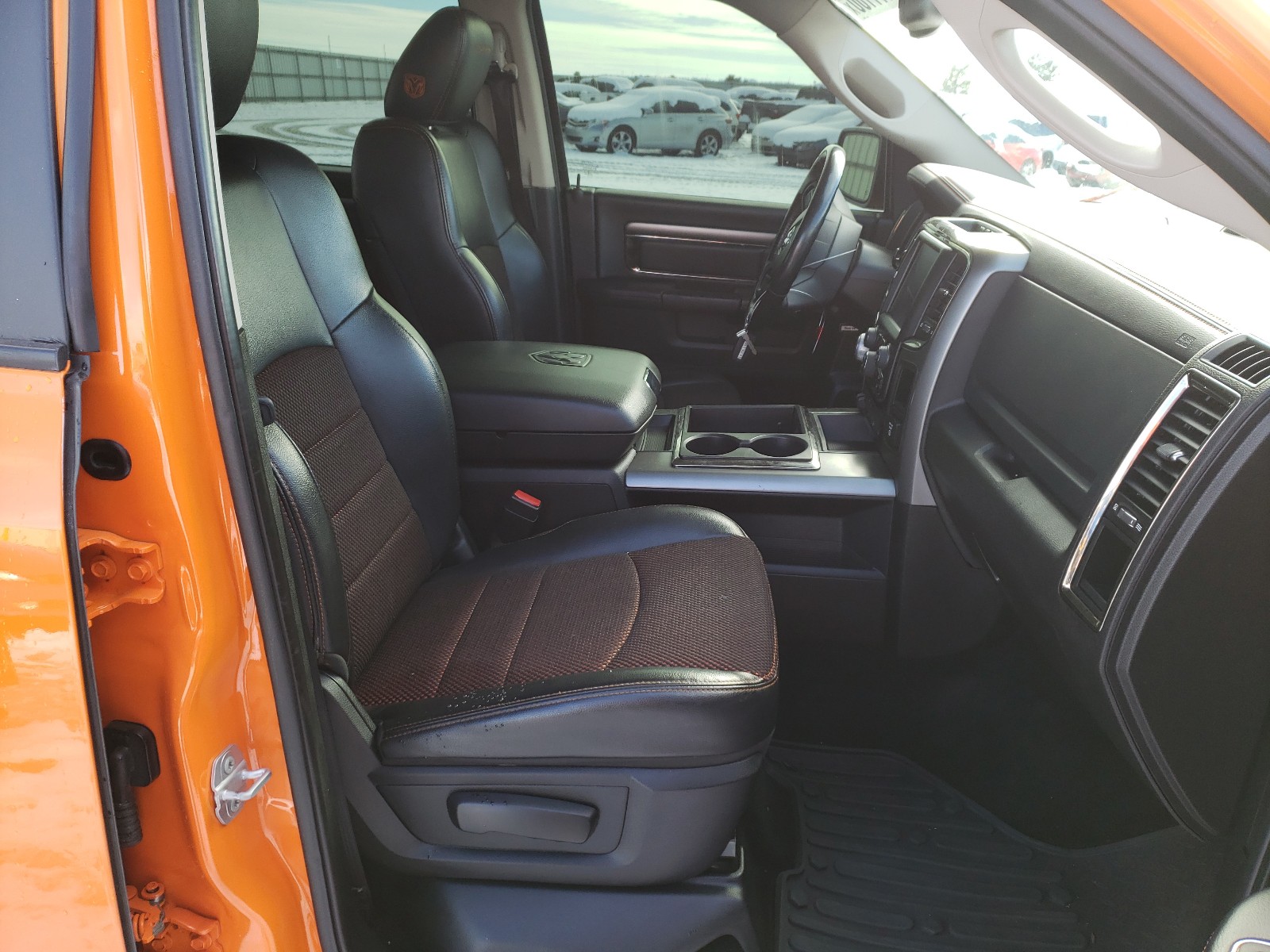 Photo 5 from auction – 2015 RAM 1500 SPORT with VIN 1C6RR7MT6FS701866