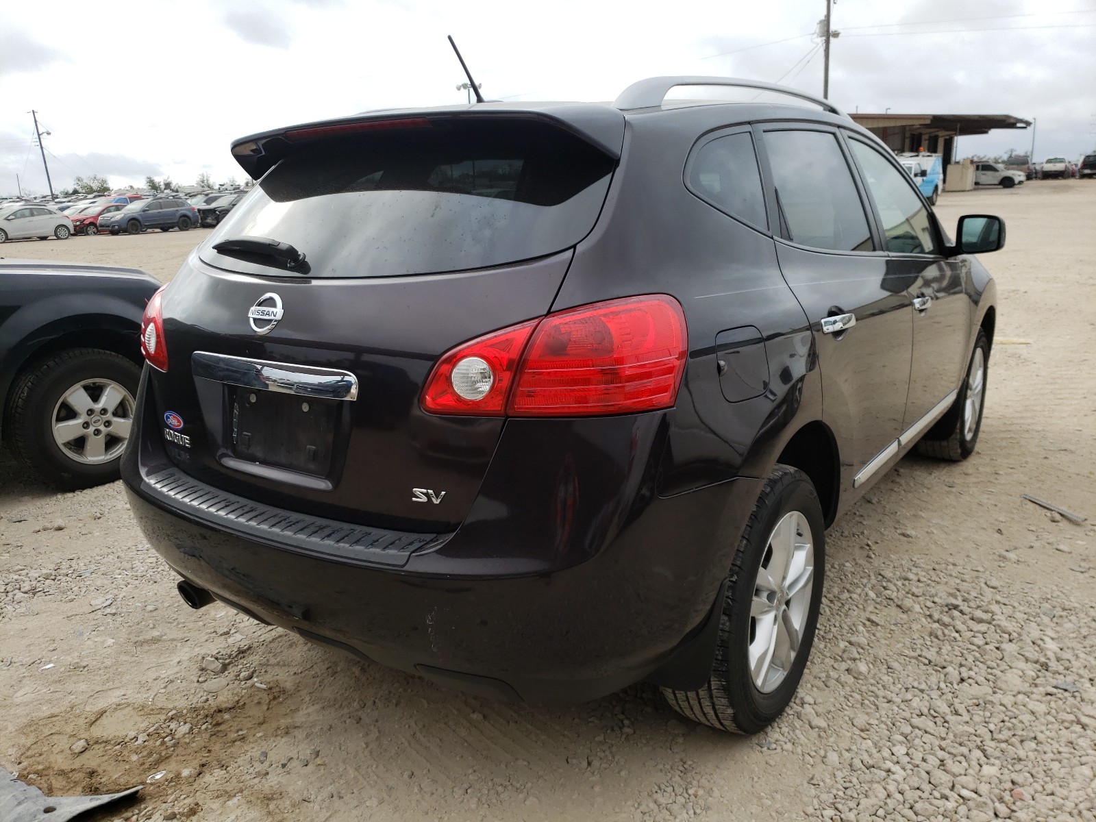 Photo 4 from auction – 2013 NISSAN ROGUE S with VIN JN8AS5MT8DW513570