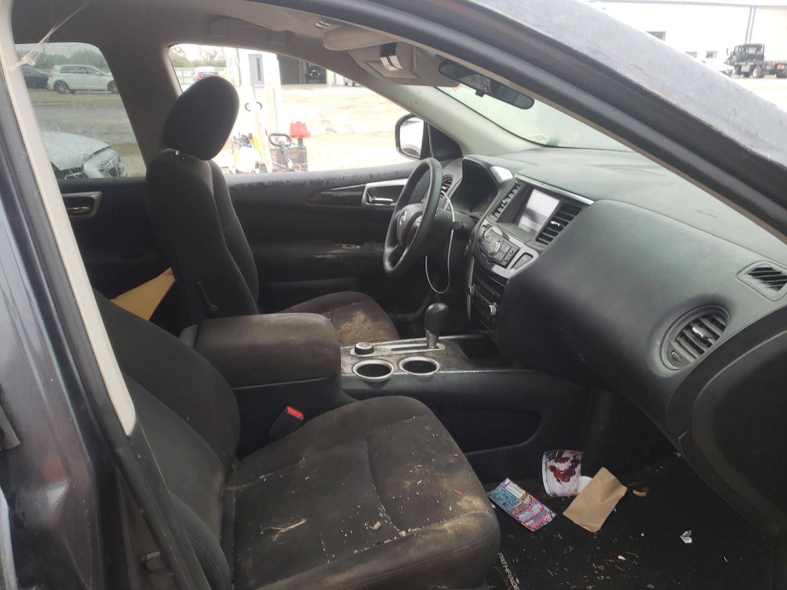 Photo 5 from auction – 2014 NISSAN PATHFINDER with VIN 5N1AR2MM0EC622893