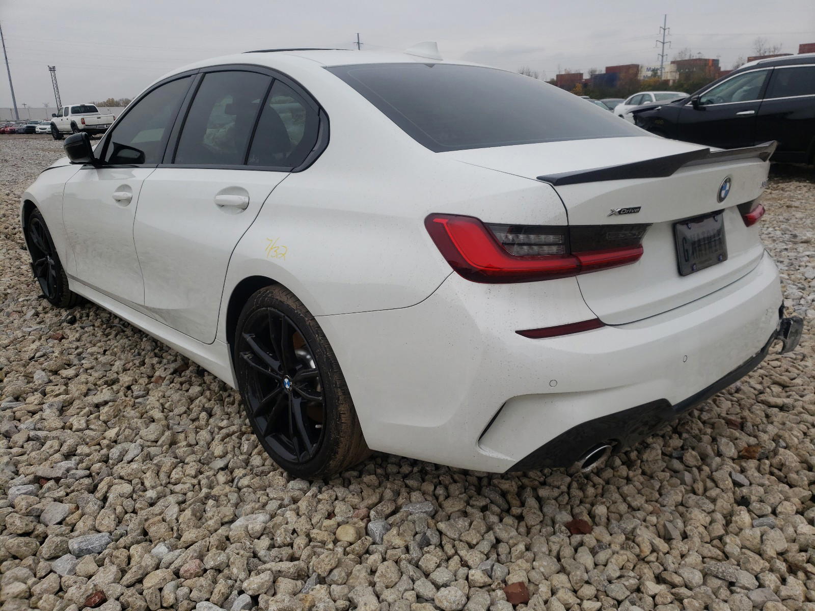 Photo 3 from auction – 2019 BMW 330XI with VIN WBA5R7C59KAJ80648