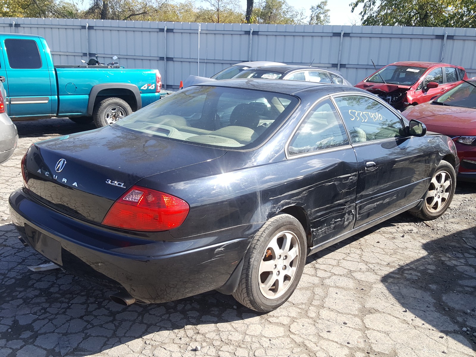 Photo 4 from auction – 2001 ACURA SLX with VIN 19UYA42491A027007