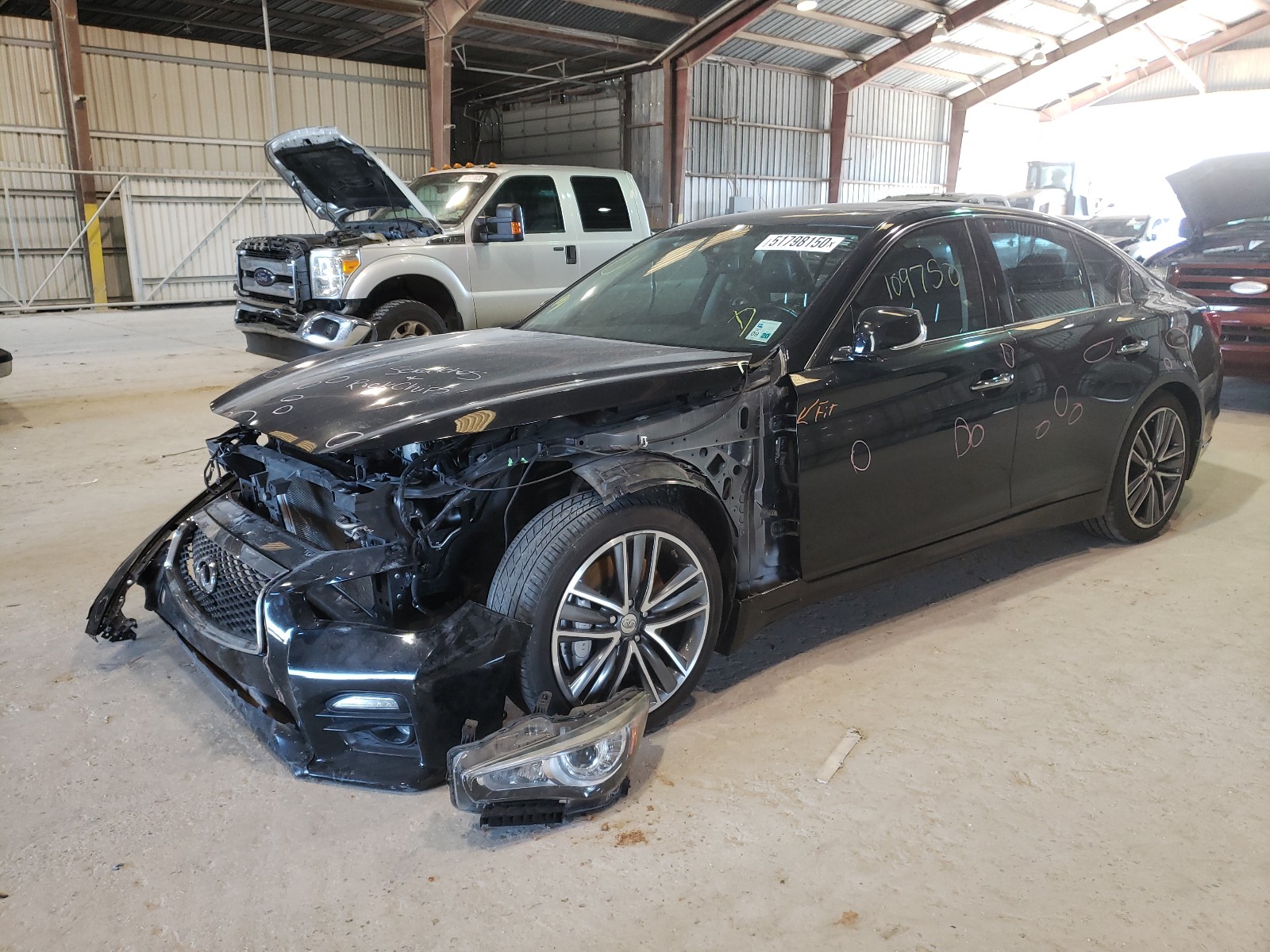 Photo 2 from auction – 2014 INFINITI Q50 BASE with VIN JN1BV7APXEM675307