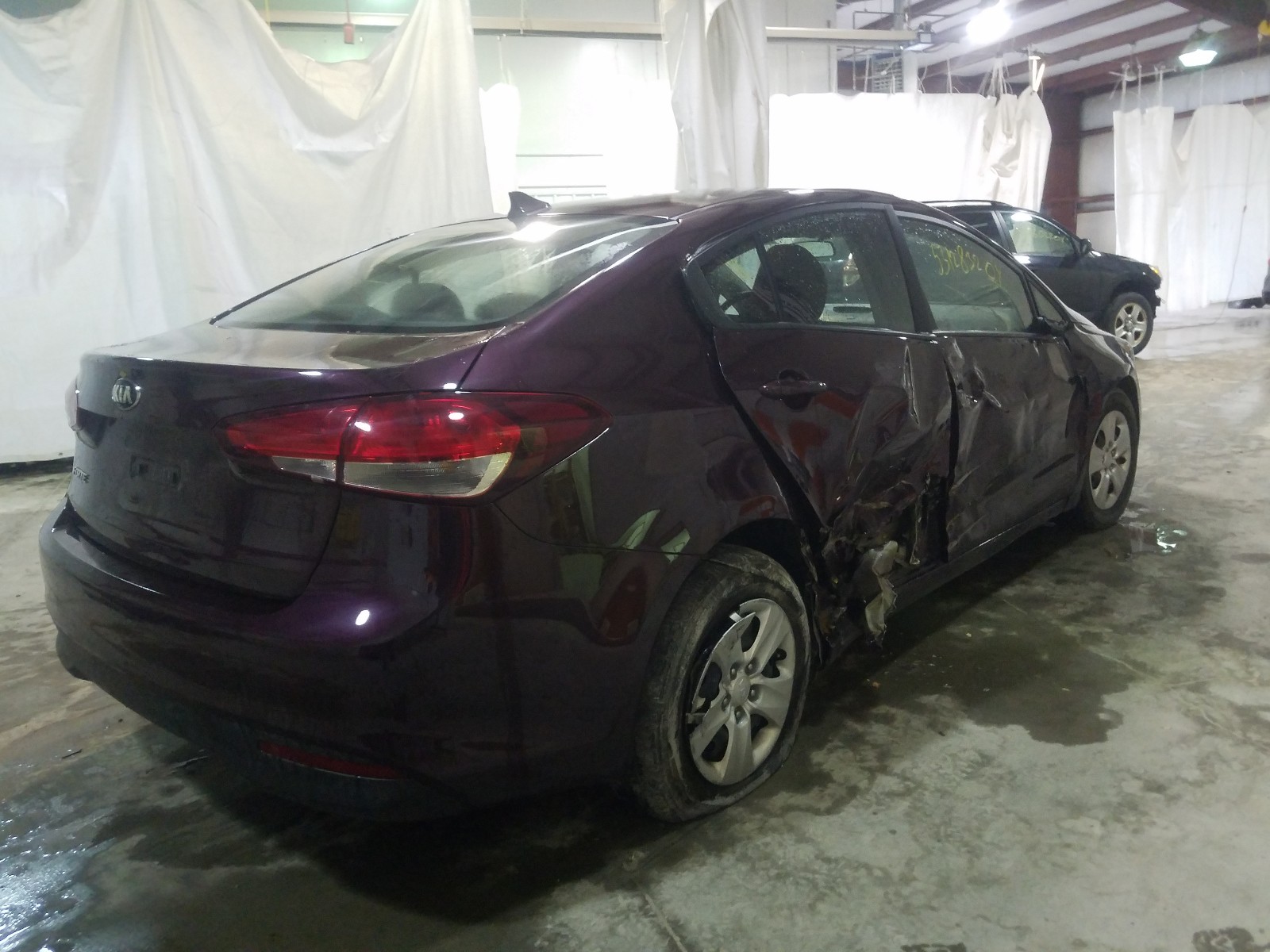 Photo 4 from auction – 2017 KIA FORTE LX with VIN 3KPFK4A79HE056948