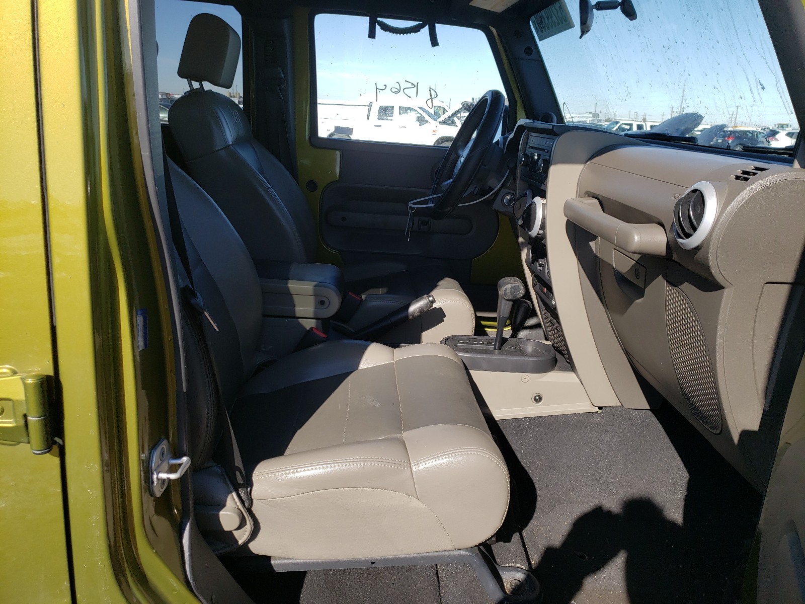 Photo 5 from auction – 2010 JEEP WRANGLER U with VIN 1J4BA5H16AL214209