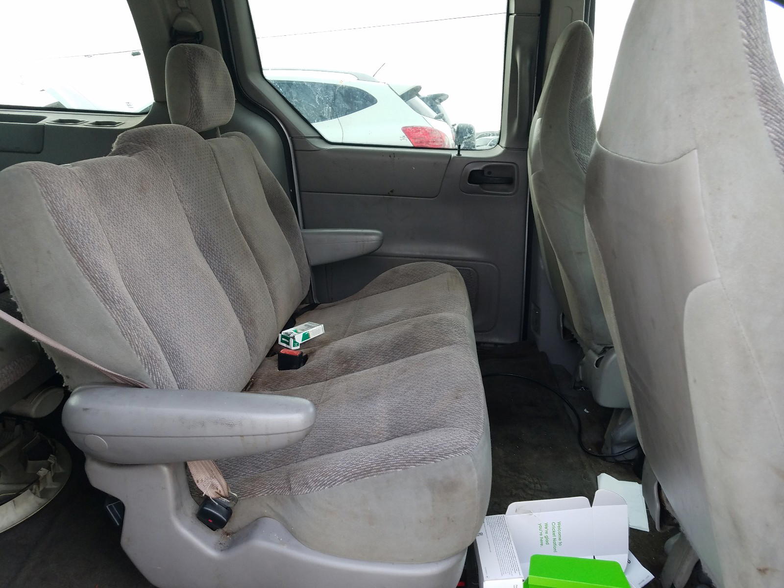 Photo 6 from auction – 2002 FORD WINDSTAR L with VIN 2FMZA504X2BB81318