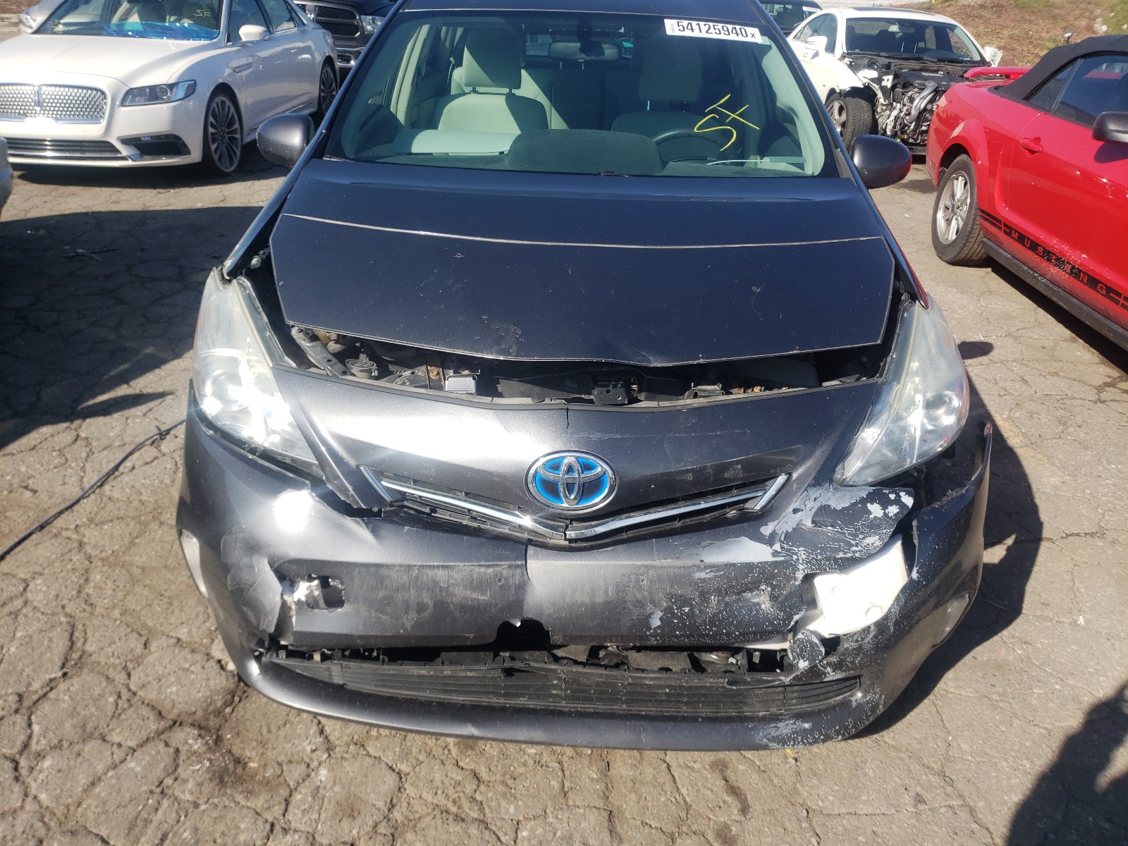 Photo 7 from auction – 2012 TOYOTA PRIUS V with VIN JTDZN3EUXC3112099