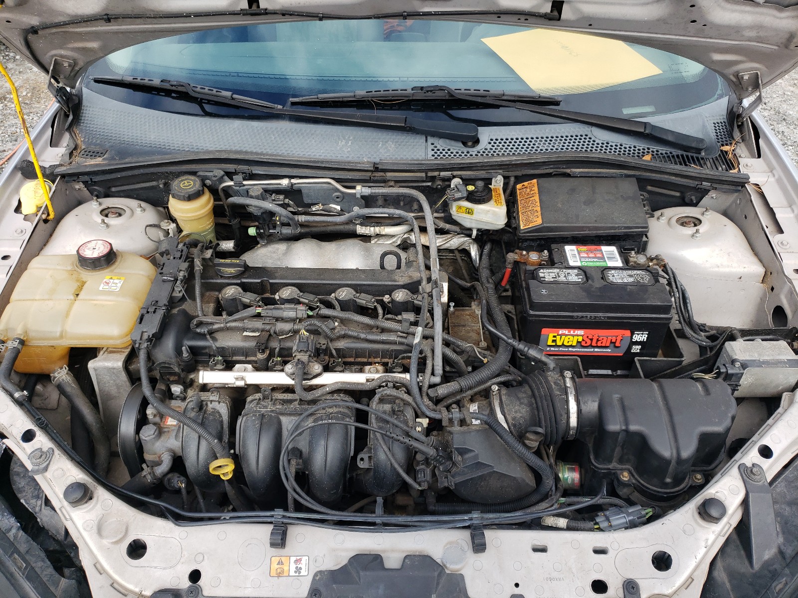 Photo 7 from auction – 2005 FORD FOCUS ZX4 with VIN 1FAFP34N05W102647