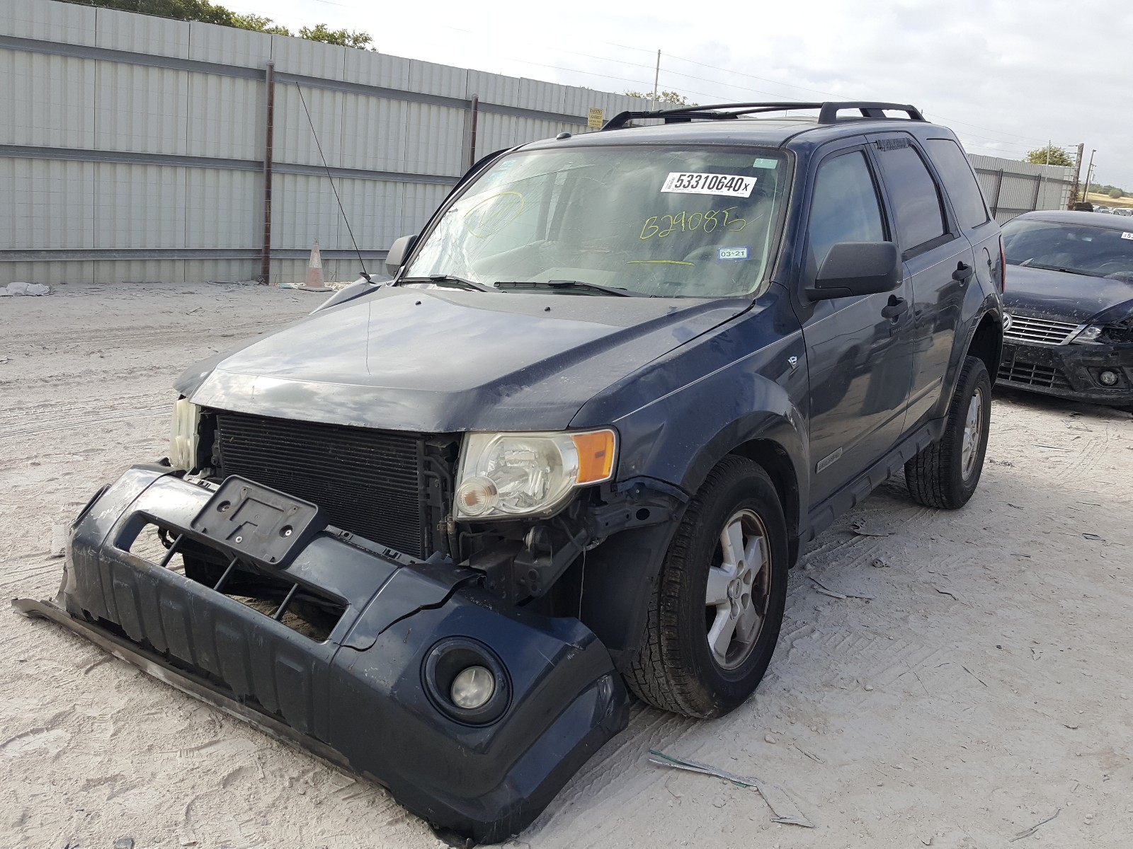 Photo 2 from auction – 2008 FORD ESCAPE XLT with VIN 1FMCU93108KB29085
