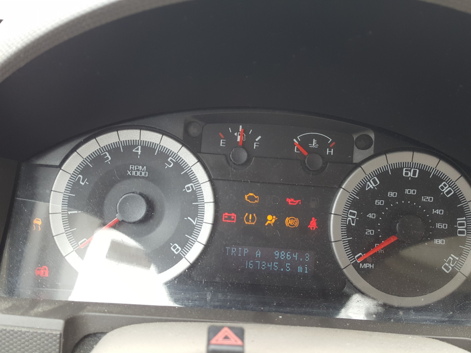 Photo 8 from auction – 2008 FORD ESCAPE XLT with VIN 1FMCU93108KB29085