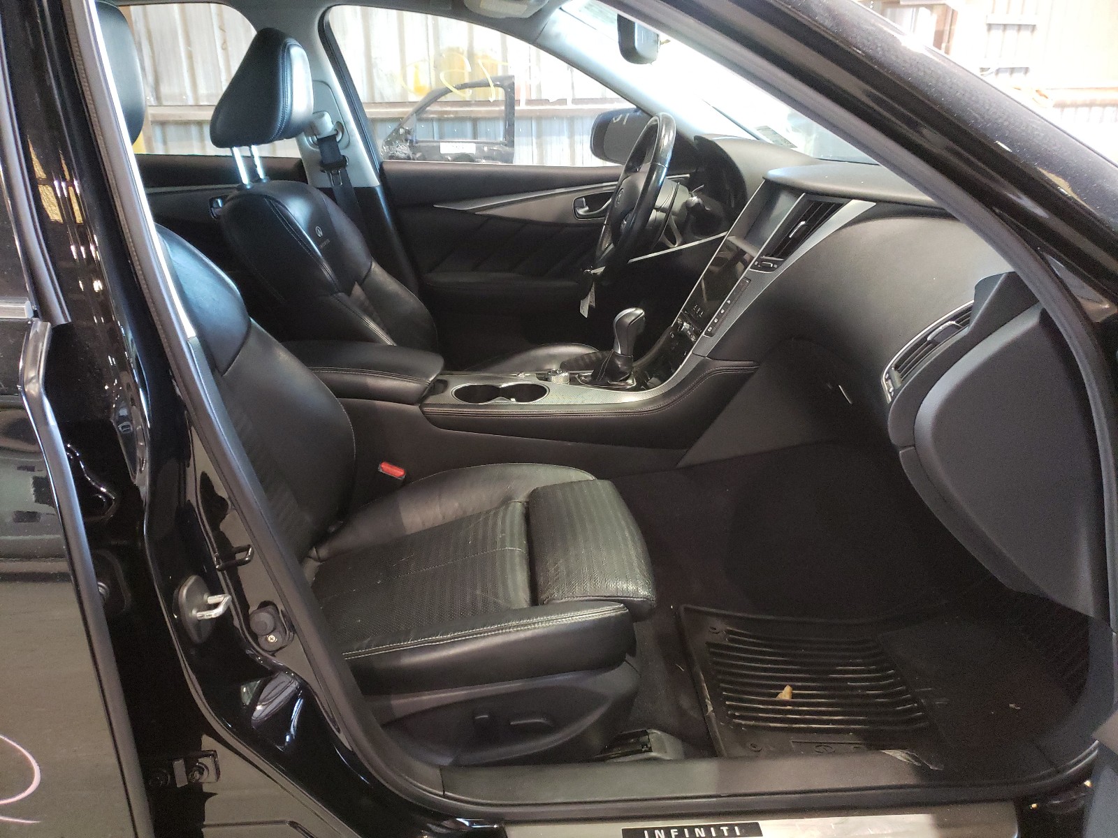 Photo 5 from auction – 2014 INFINITI Q50 BASE with VIN JN1BV7APXEM675307