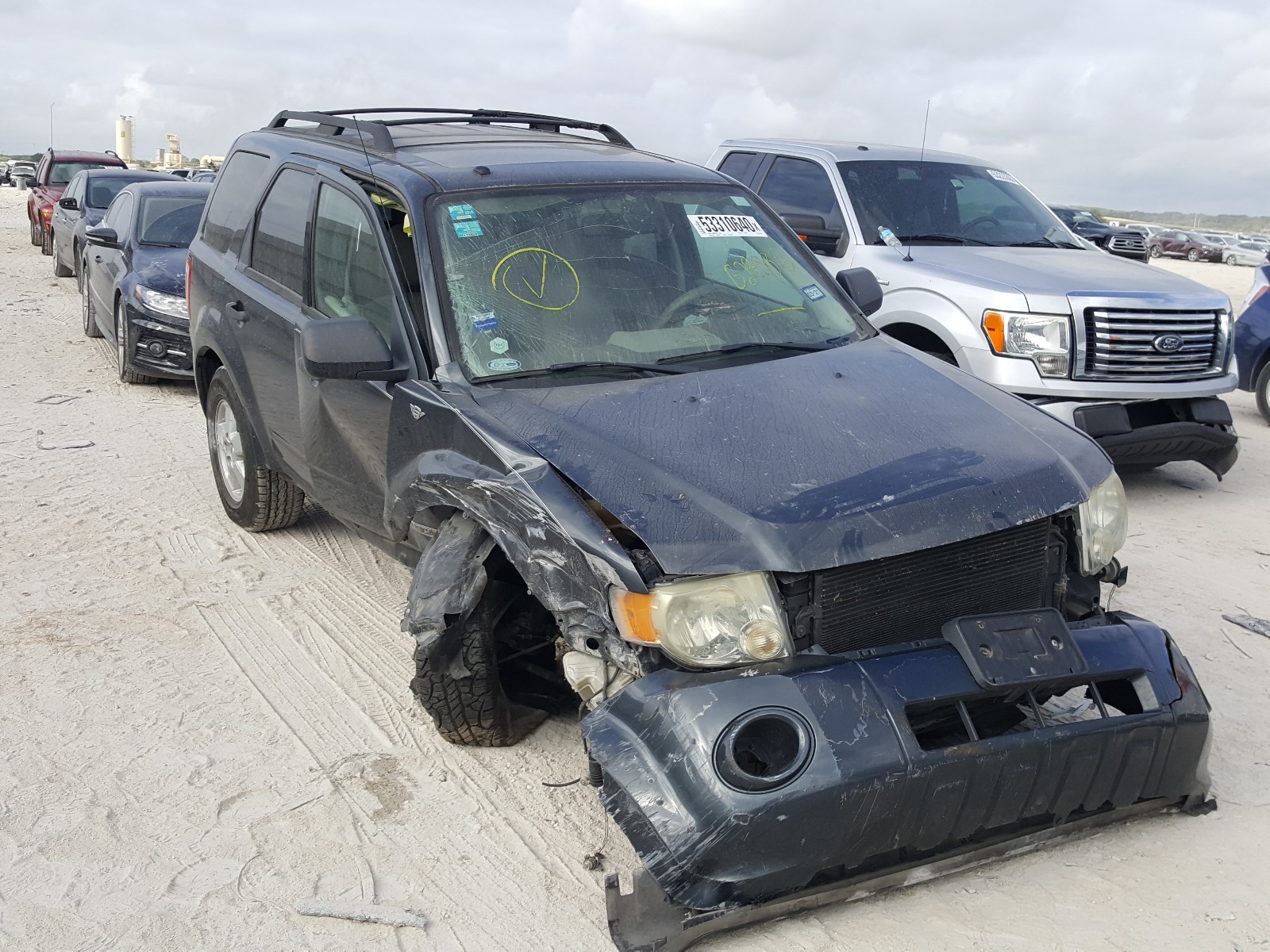 FORD ESCAPE XLT 2008 with VIN 1FMCU93108KB29085 - Photo from auction