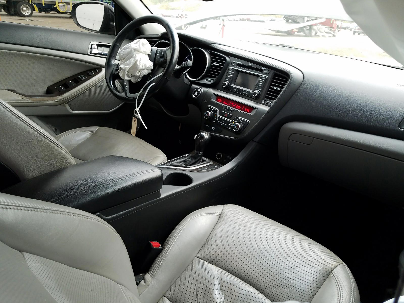 Photo 5 from auction – 2013 KIA OPTIMA EX with VIN 5XXGN4A78DG101861