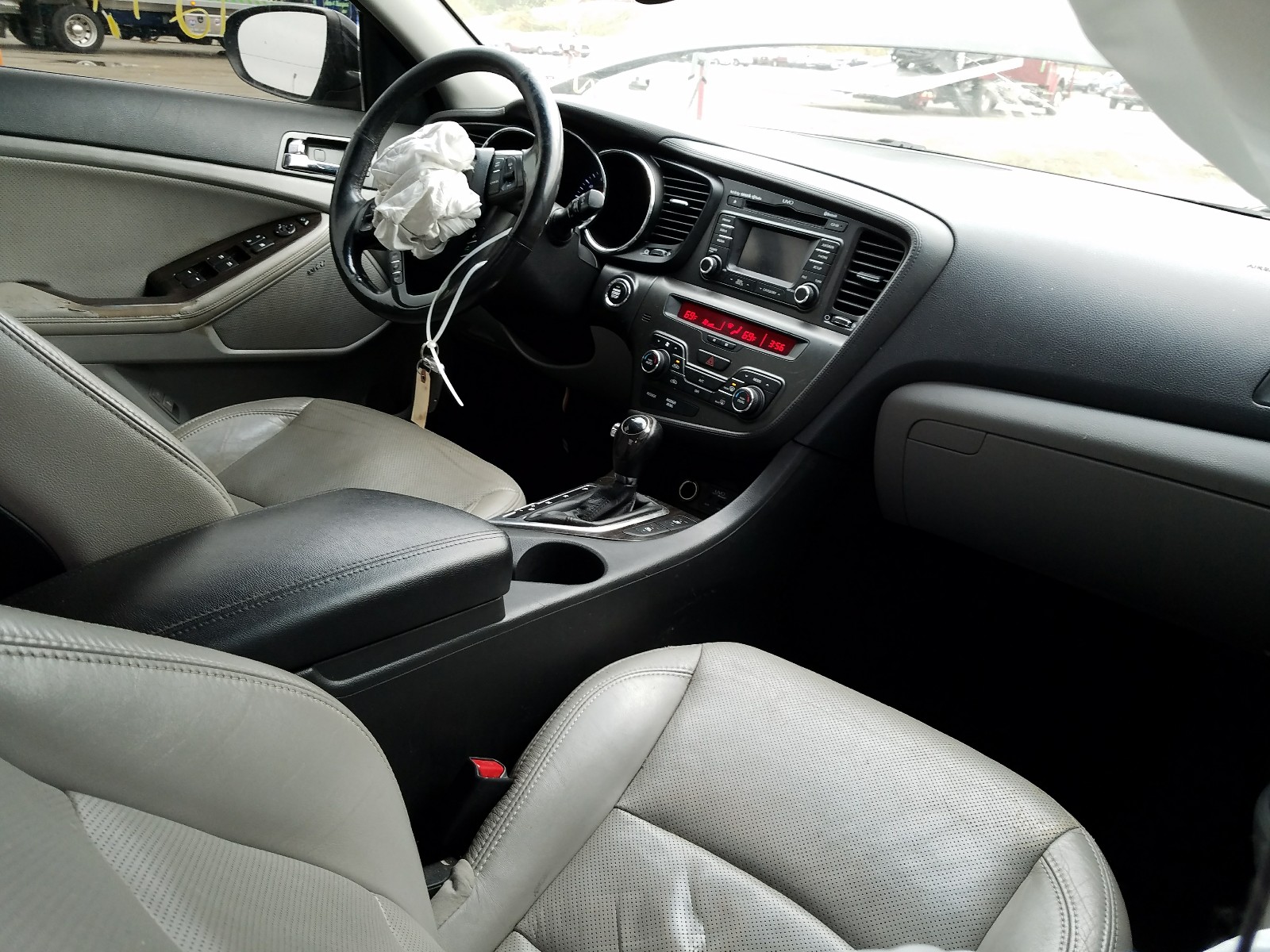 Zdjęcie 5 z aukcji – 2013 KIA OPTIMA EX z VIN 5XXGN4A78DG101861