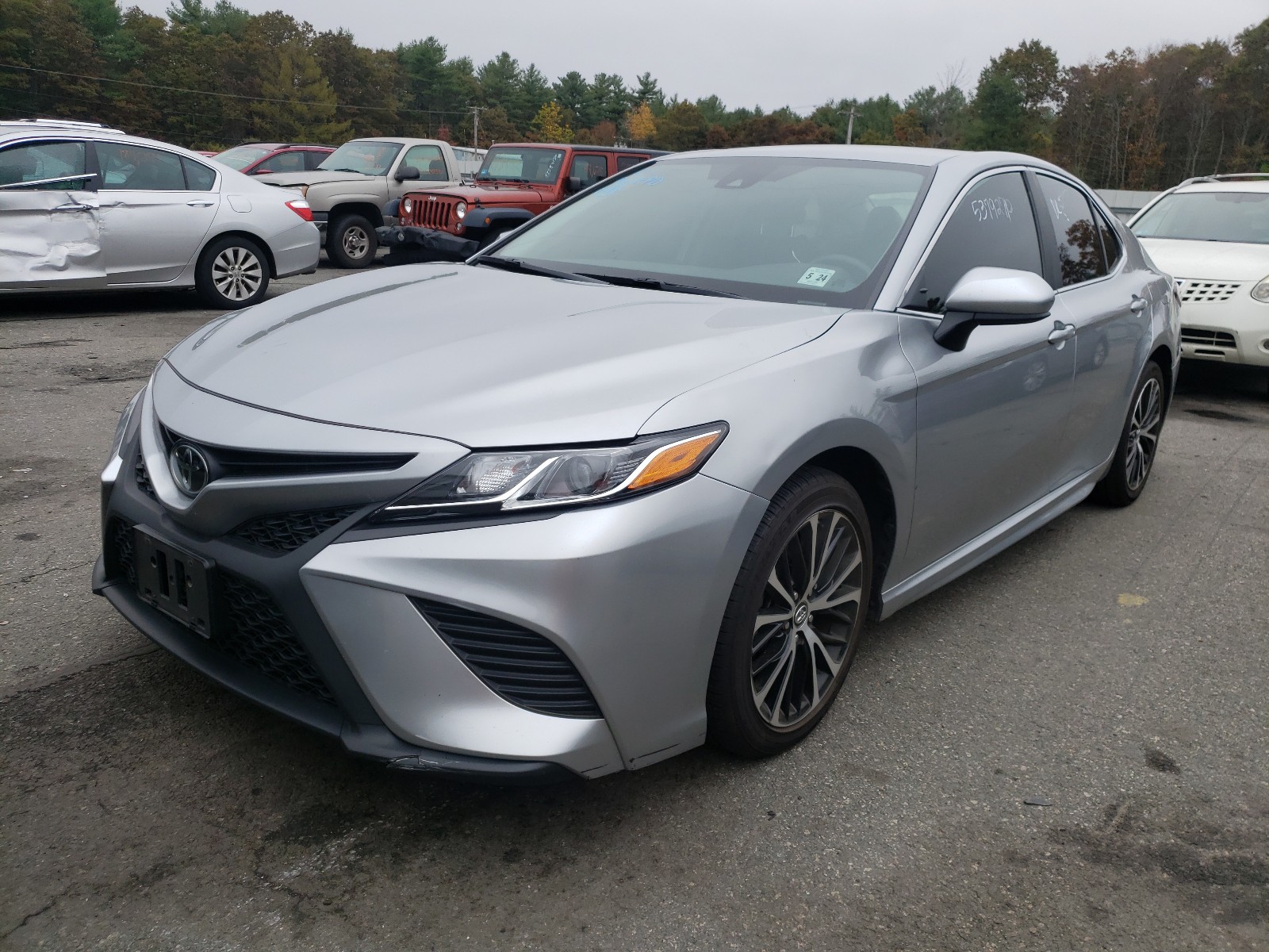 Photo 2 from auction – 2019 TOYOTA CAMRY L with VIN 4T1B11HK4KU787091