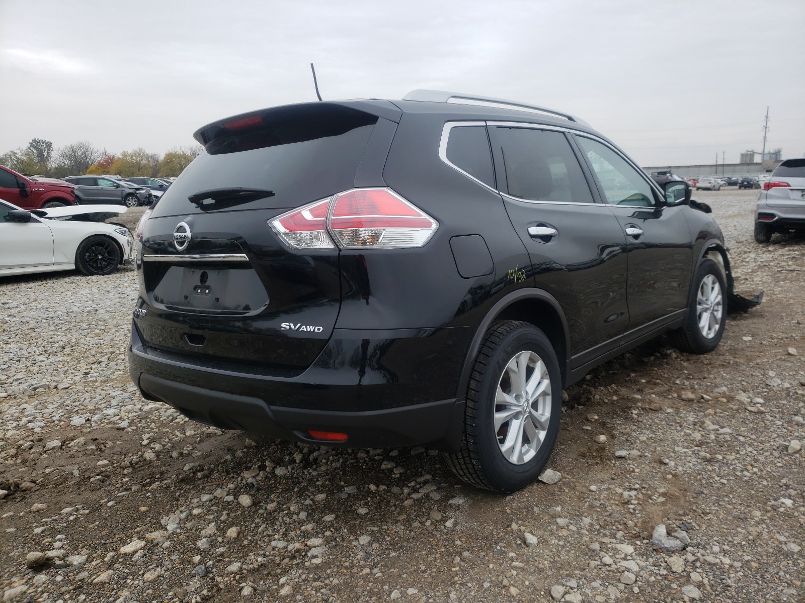 Photo 4 from auction – 2015 NISSAN ROGUE S with VIN KNMAT2MV6FP583266