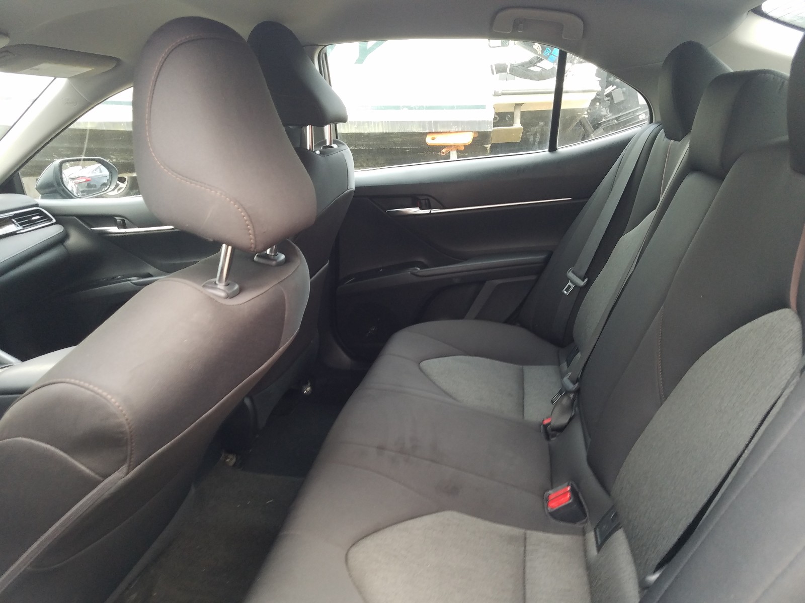 Photo 6 from auction – 2019 TOYOTA CAMRY L with VIN 4T1B11HK9KU789130