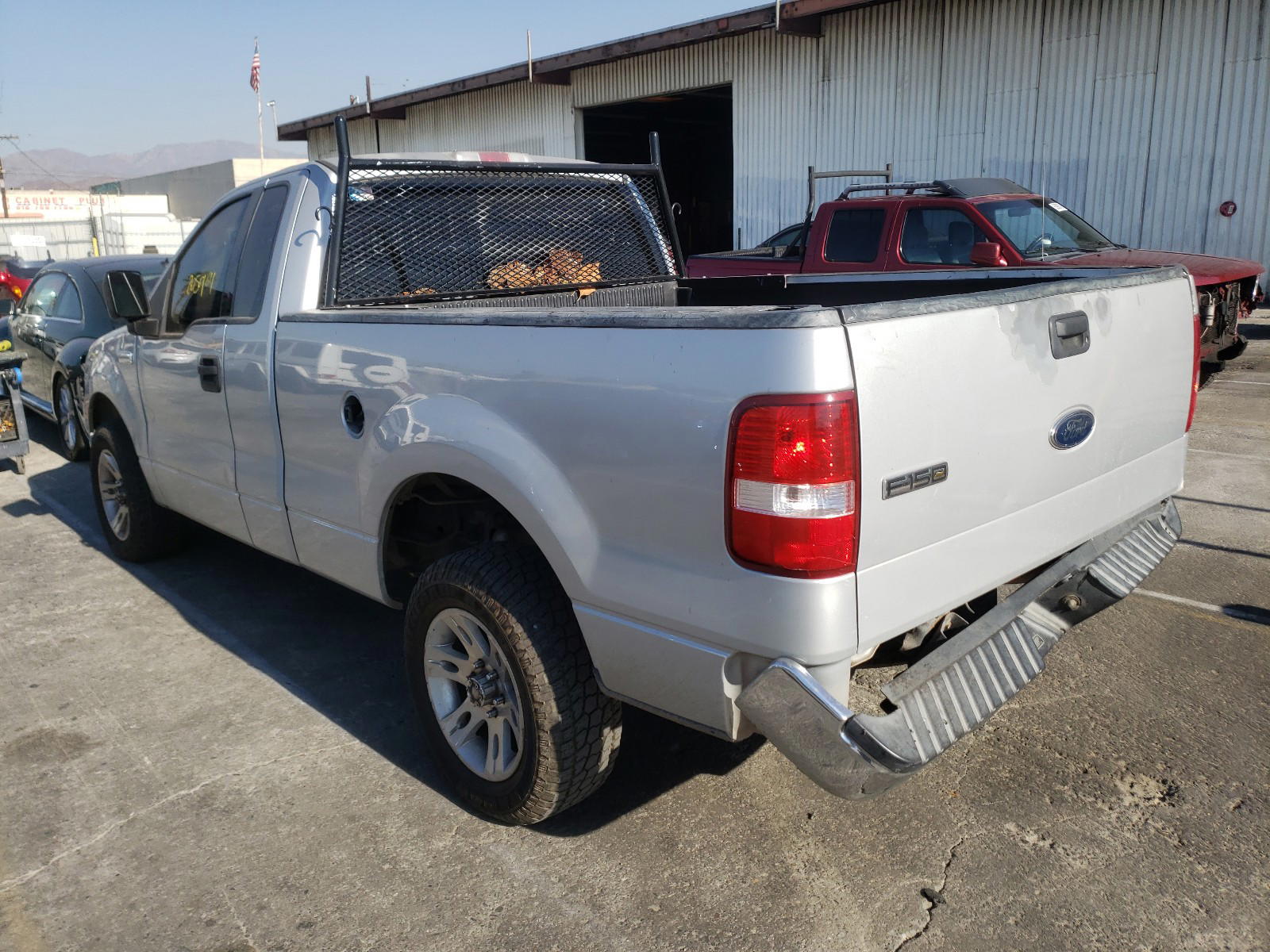 Photo 3 from auction – 2004 FORD F150 with VIN 1FTRF12W84NB65557