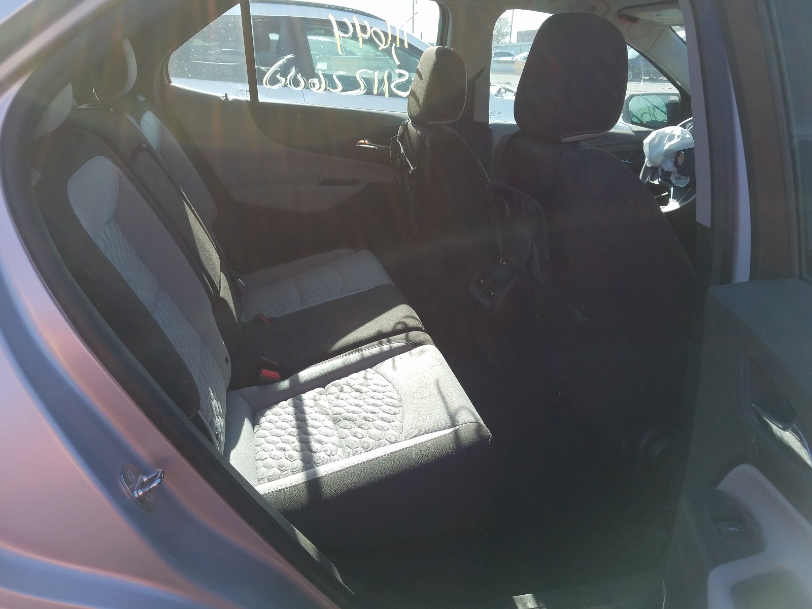 Photo 6 from auction – 2018 CHEVROLET EQUINOX LS with VIN 2GNAXHEV8J6331685