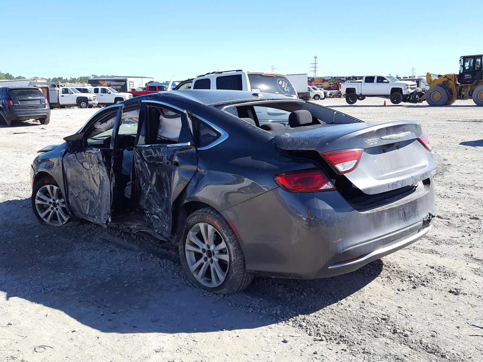 Photo 3 from auction – 2015 CHRYSLER 200 LIMITE with VIN 1C3CCCAB1FN653443