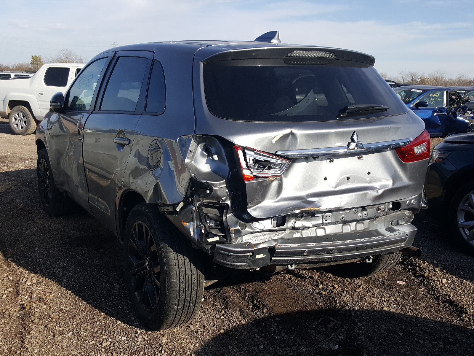 Photo 3 from auction – 2019 MITSUBISHI OUTLANDER with VIN JA4AP3AU2KU009422