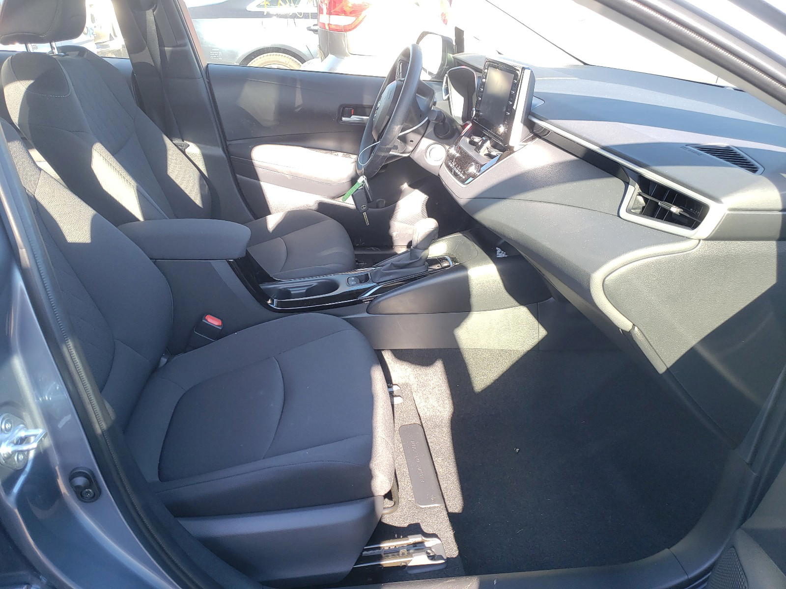 Photo 5 from auction – 2021 TOYOTA COROLLA with VIN JTDEPMAE4MJ134142