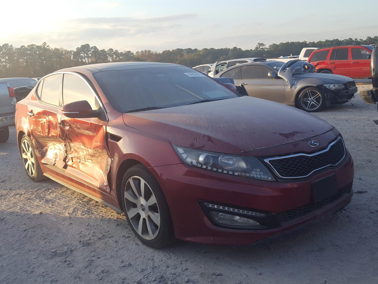 KIA OPTIMA SX 2013 with VIN 5XXGR4A65DG244682 - Photo from auction