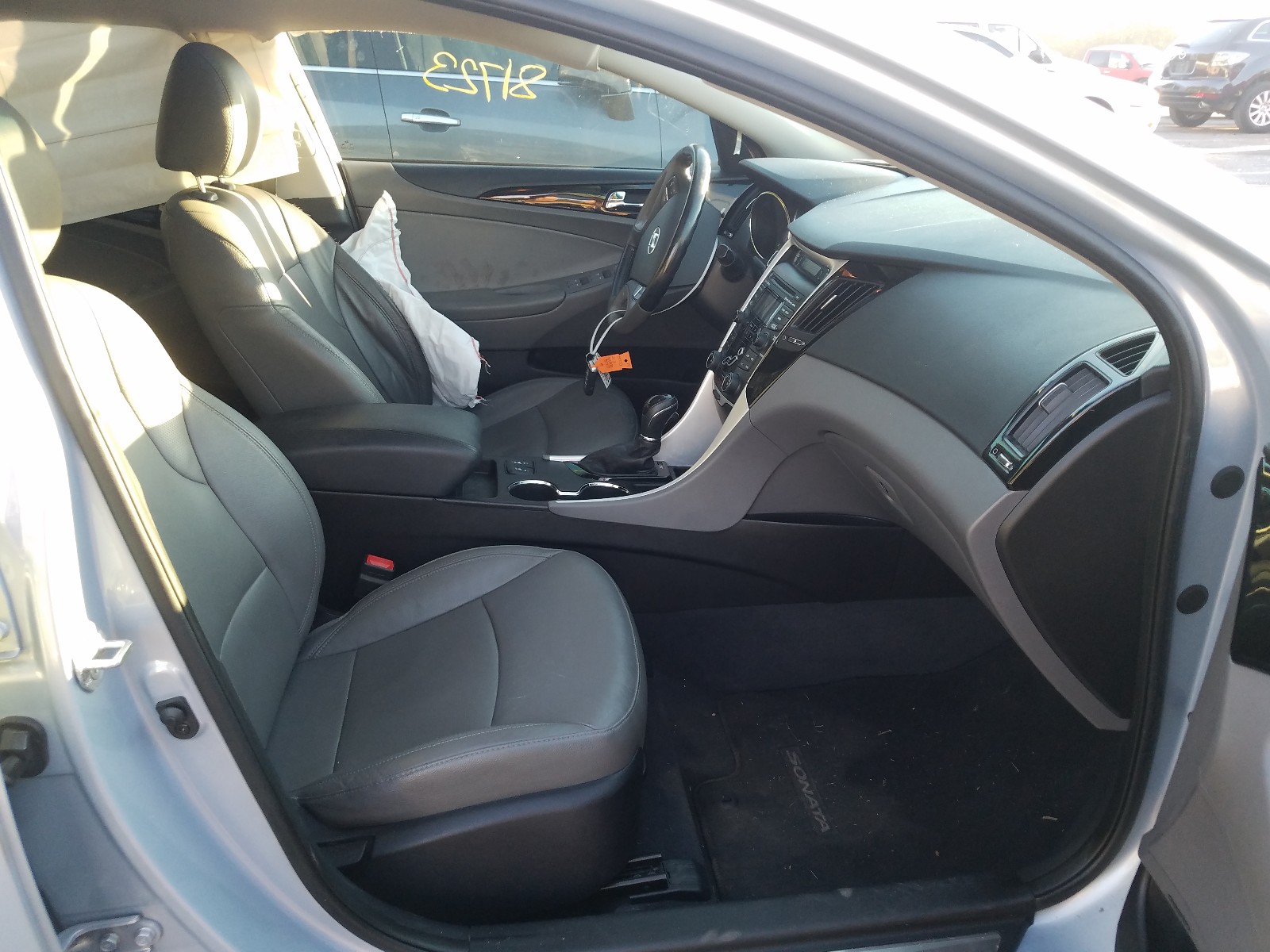 Photo 5 from auction – 2013 HYUNDAI SONATA SE with VIN 5NPEC4AC2DH519105