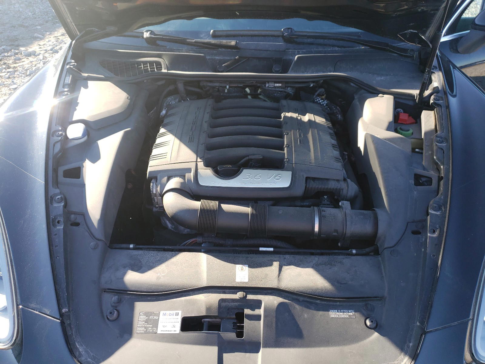 Photo 7 from auction – 2014 PORSCHE CAYENNE with VIN WP1AA2A24ELA97477