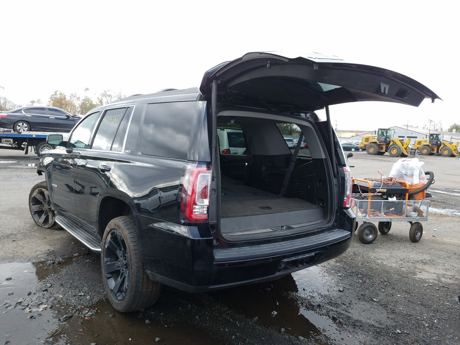 Photo 3 from auction – 2015 GMC YUKON SLT with VIN 1GKS2BKC2FR539105