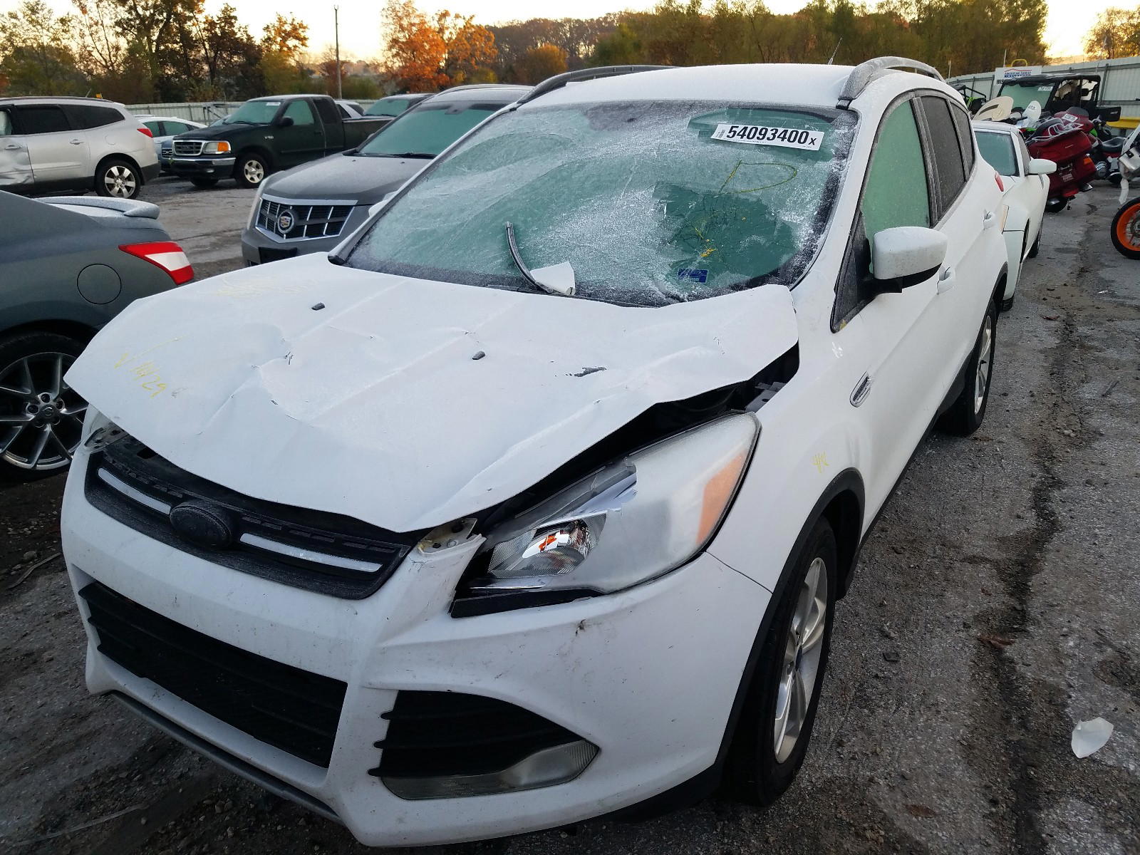 Photo 2 from auction – 2015 FORD ESCAPE SE with VIN 1FMCU0GX2FUC41740